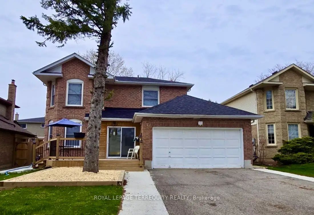 309 Harewood Boulevard Upper Property Photo 1