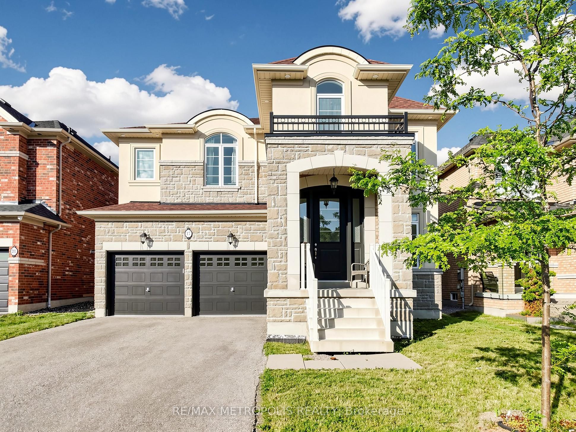 17 Neilly Terrace N Property Photo 1