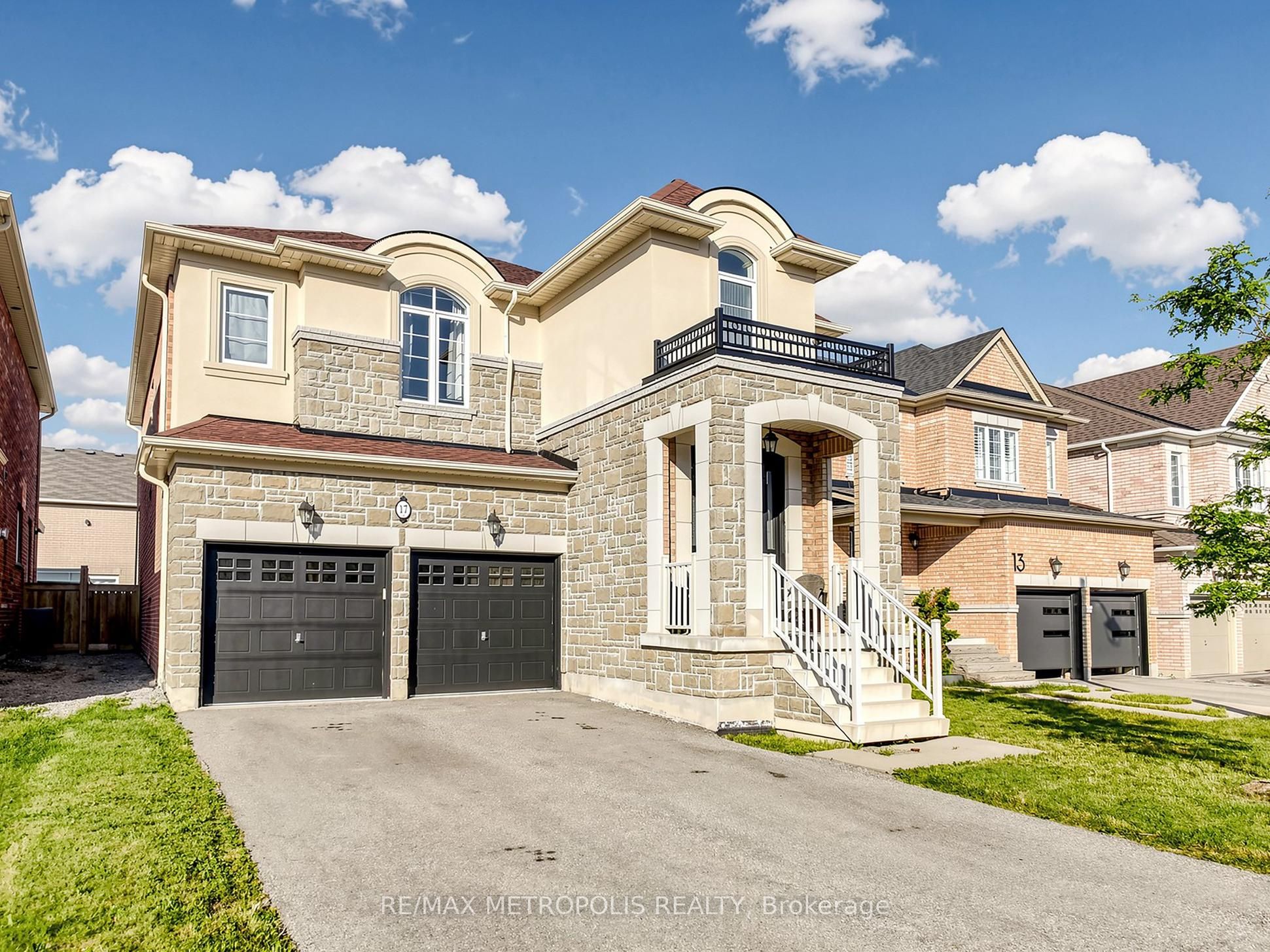17 Neilly Terrace N Property Photo 2