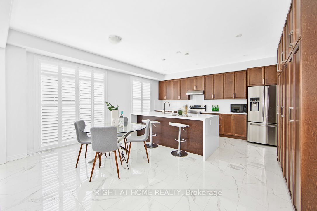 46 Frederick Taylor Way Property Photo 12