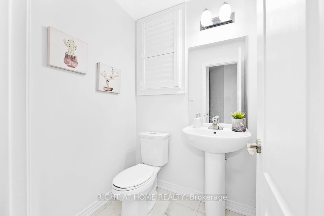 46 Frederick Taylor Way Property Photo 14