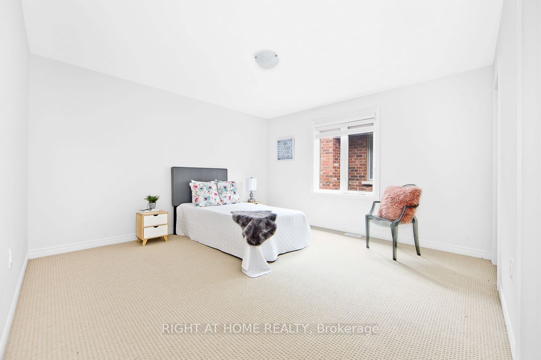 46 Frederick Taylor Way Property Photo 19