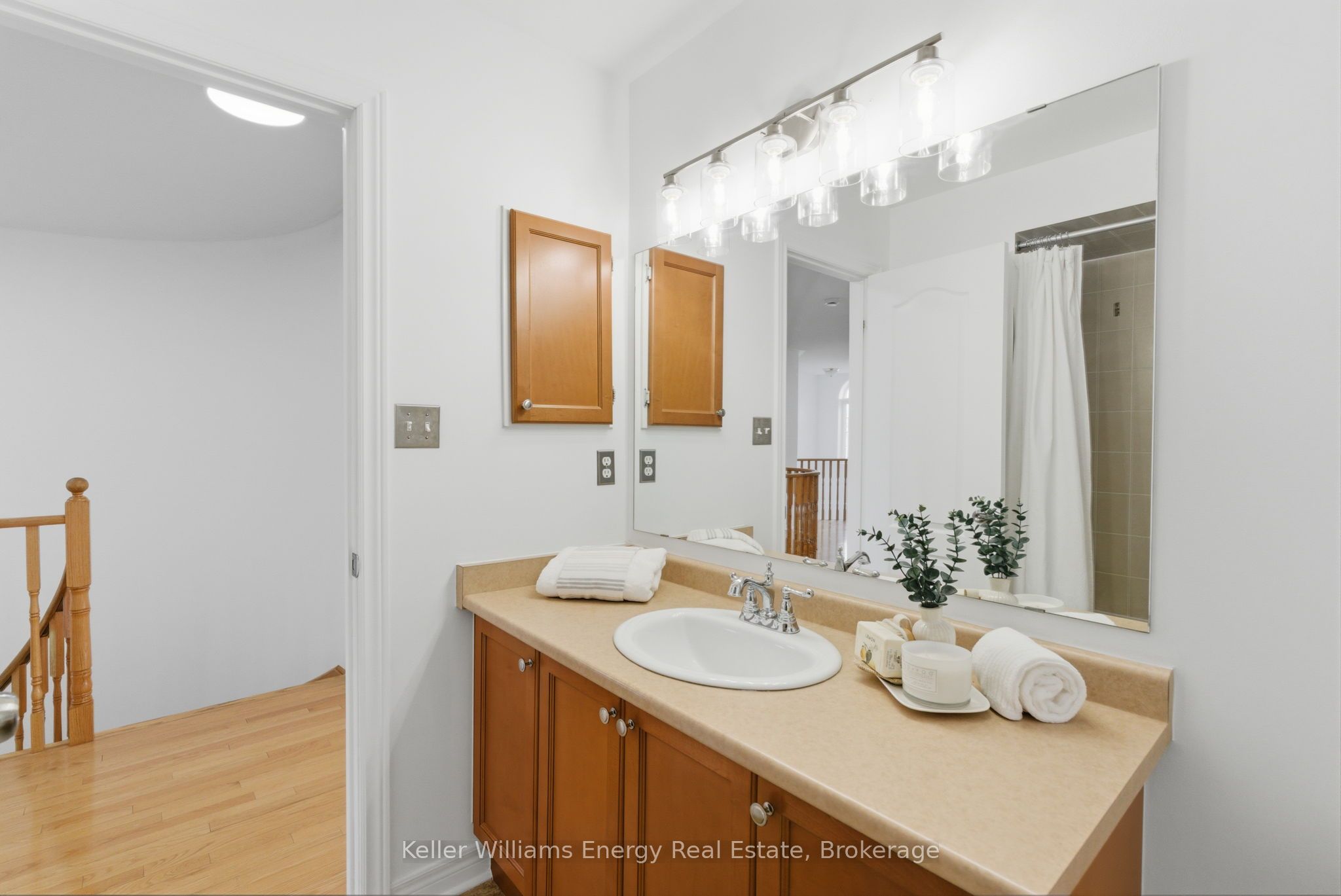 338 Dowson Loop Property Photo 37