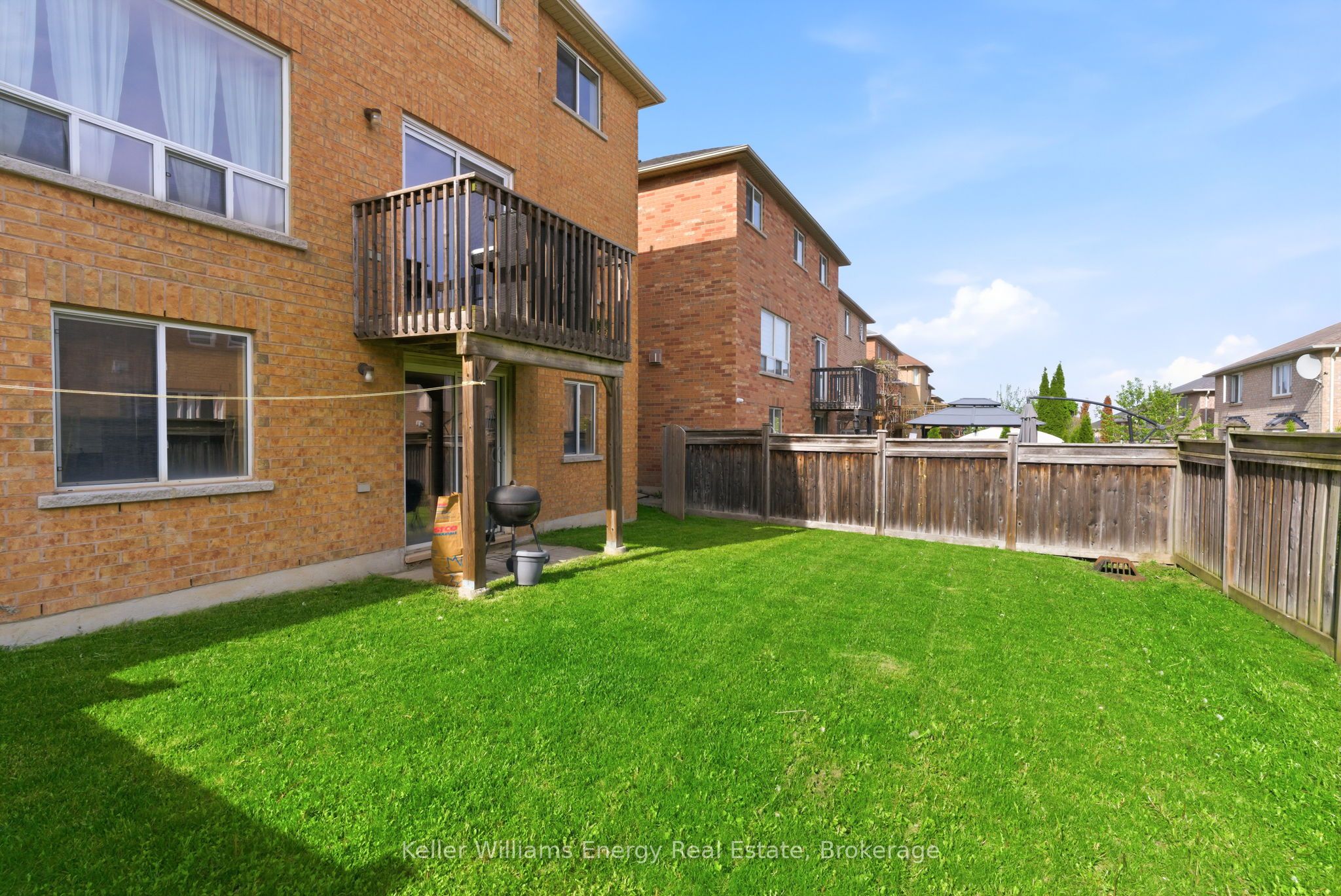 338 Dowson Loop Property Photo 47