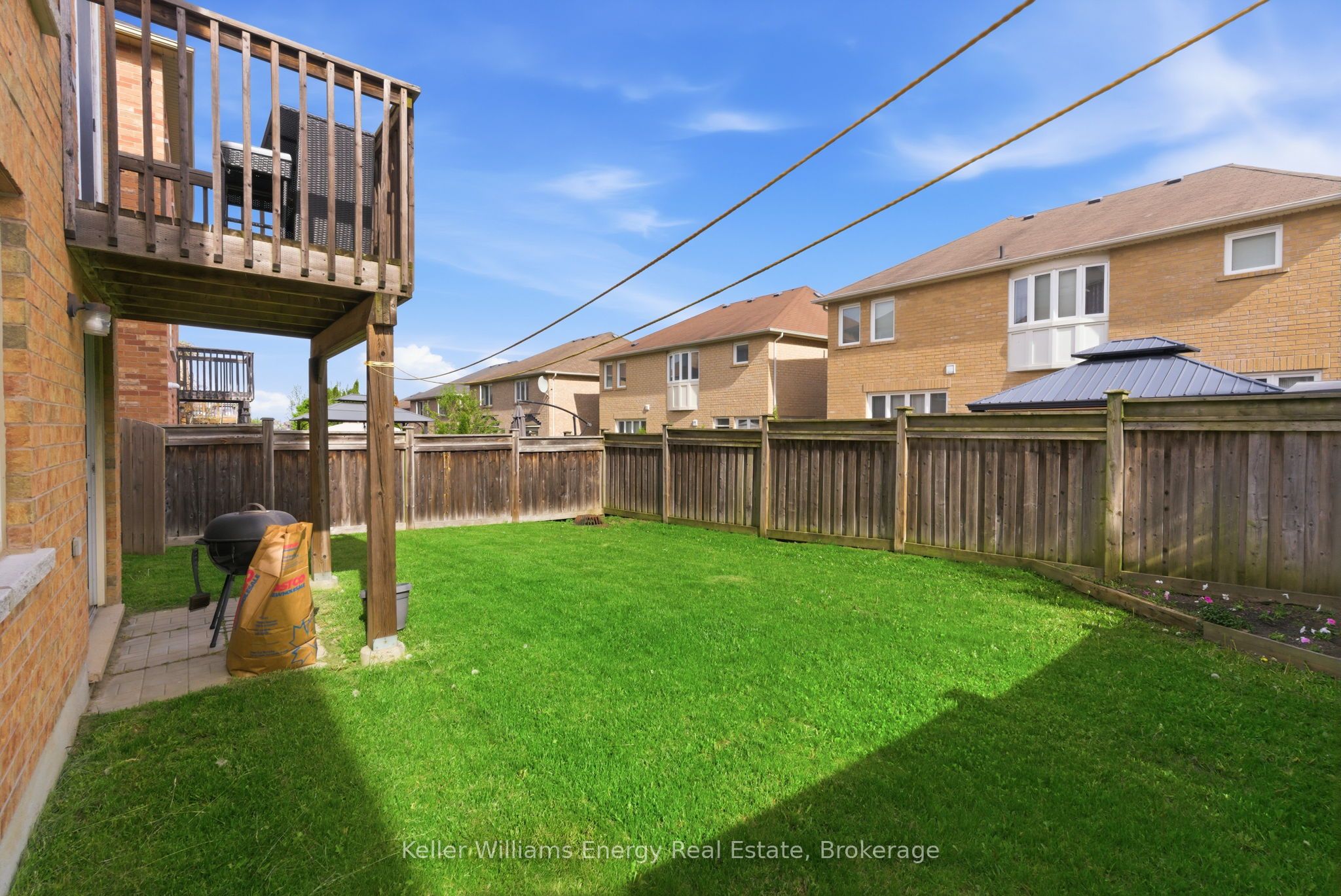 338 Dowson Loop Property Photo 48