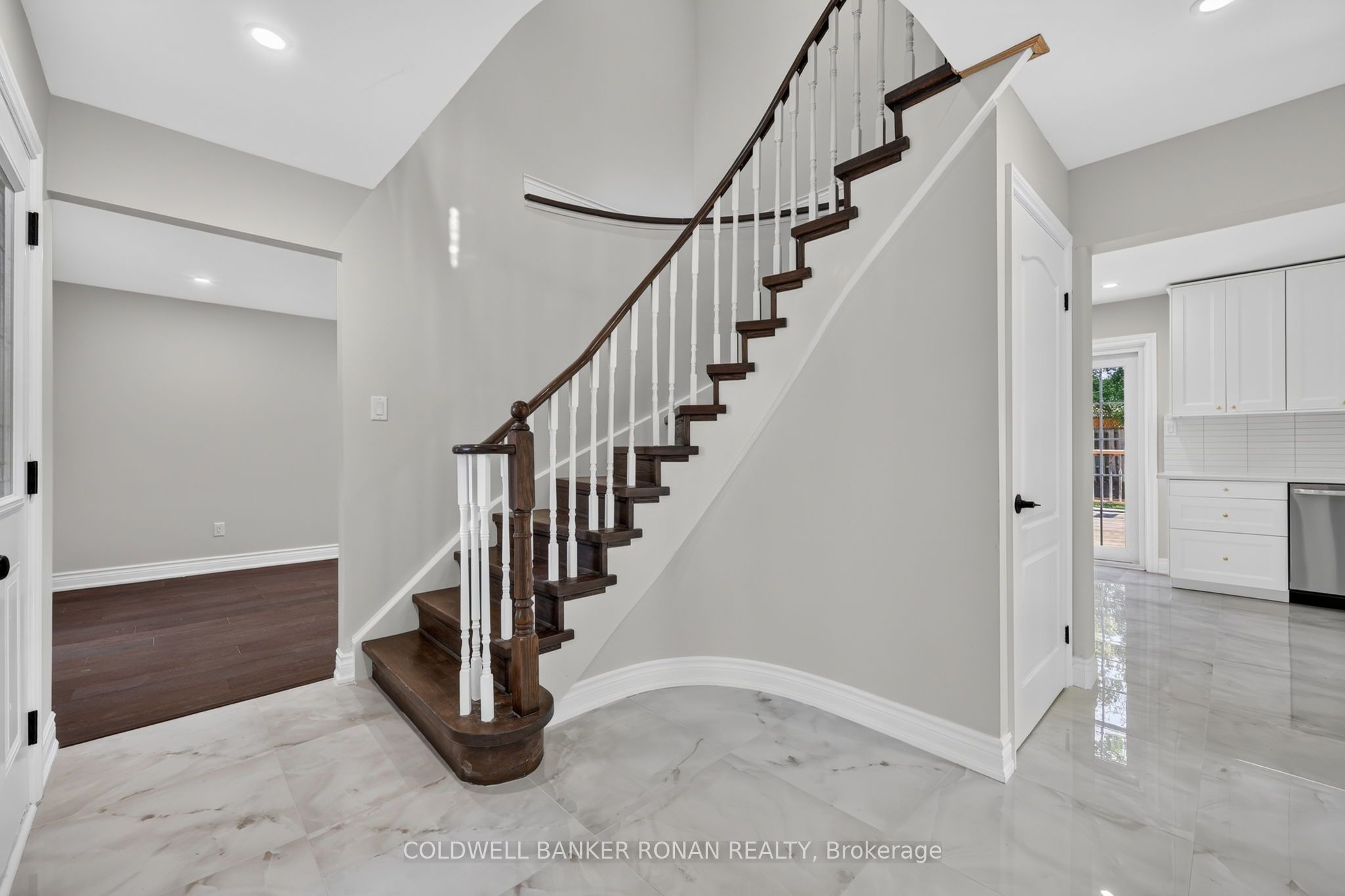 8 Mccullough Avenue Property Photo 18