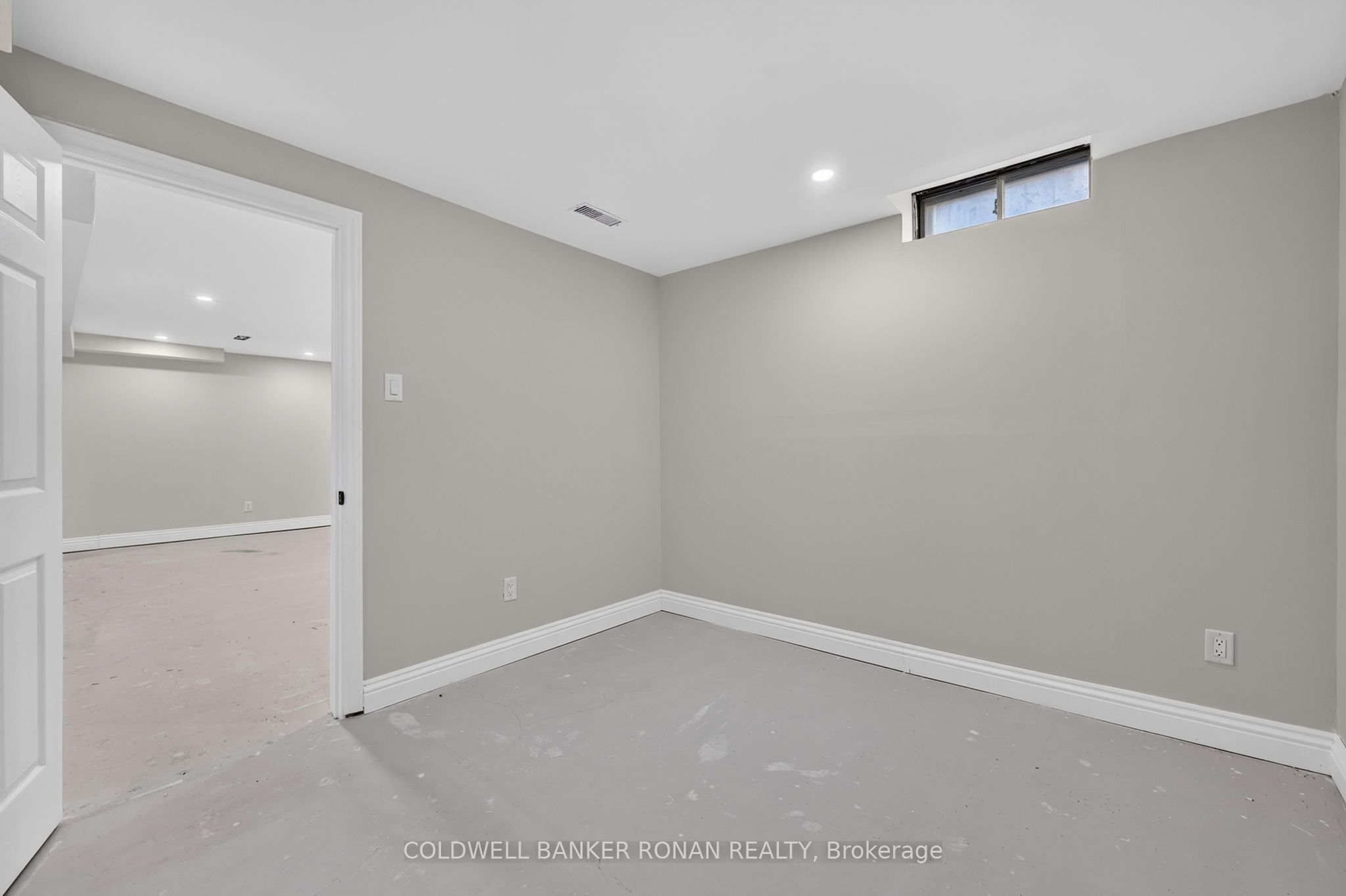 8 Mccullough Avenue Property Photo 32
