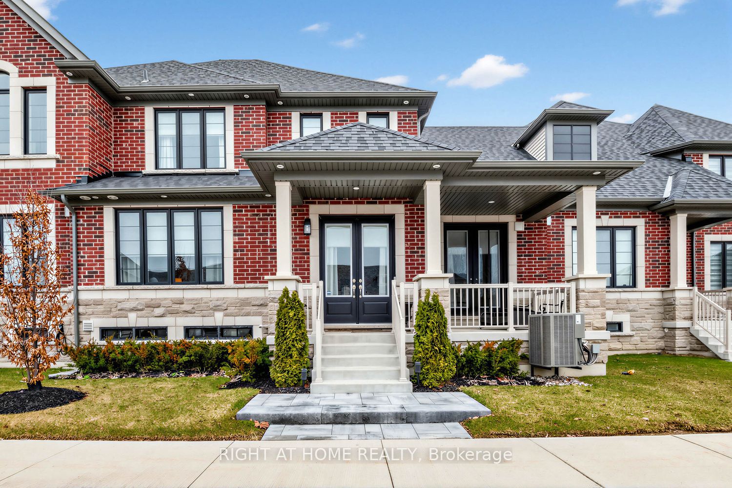 12 Hearthwood Gate