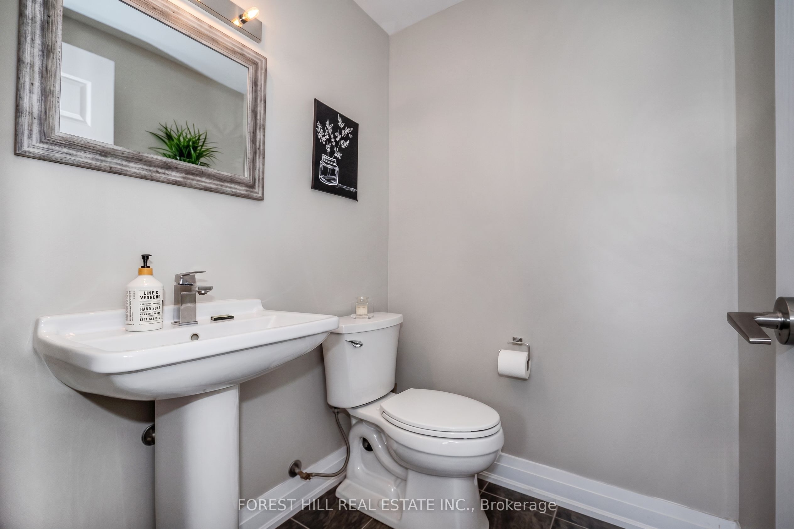 8169 Kipling Avenue 28 Property Photo 14