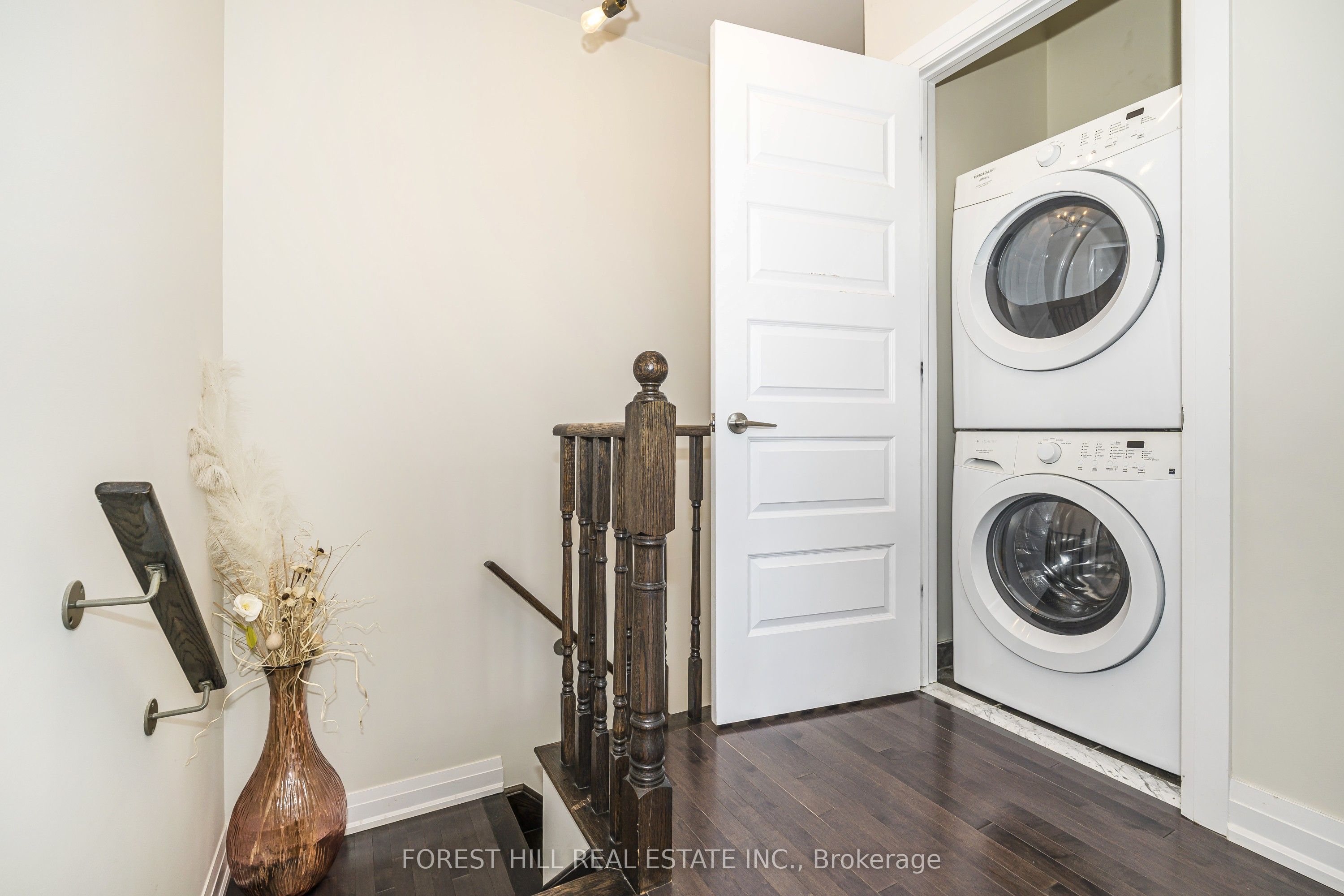 8169 Kipling Avenue 28 Property Photo 15