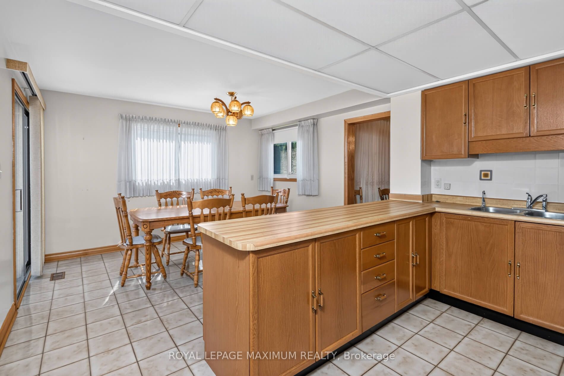 162 Wigwoss Drive Property Photo 8