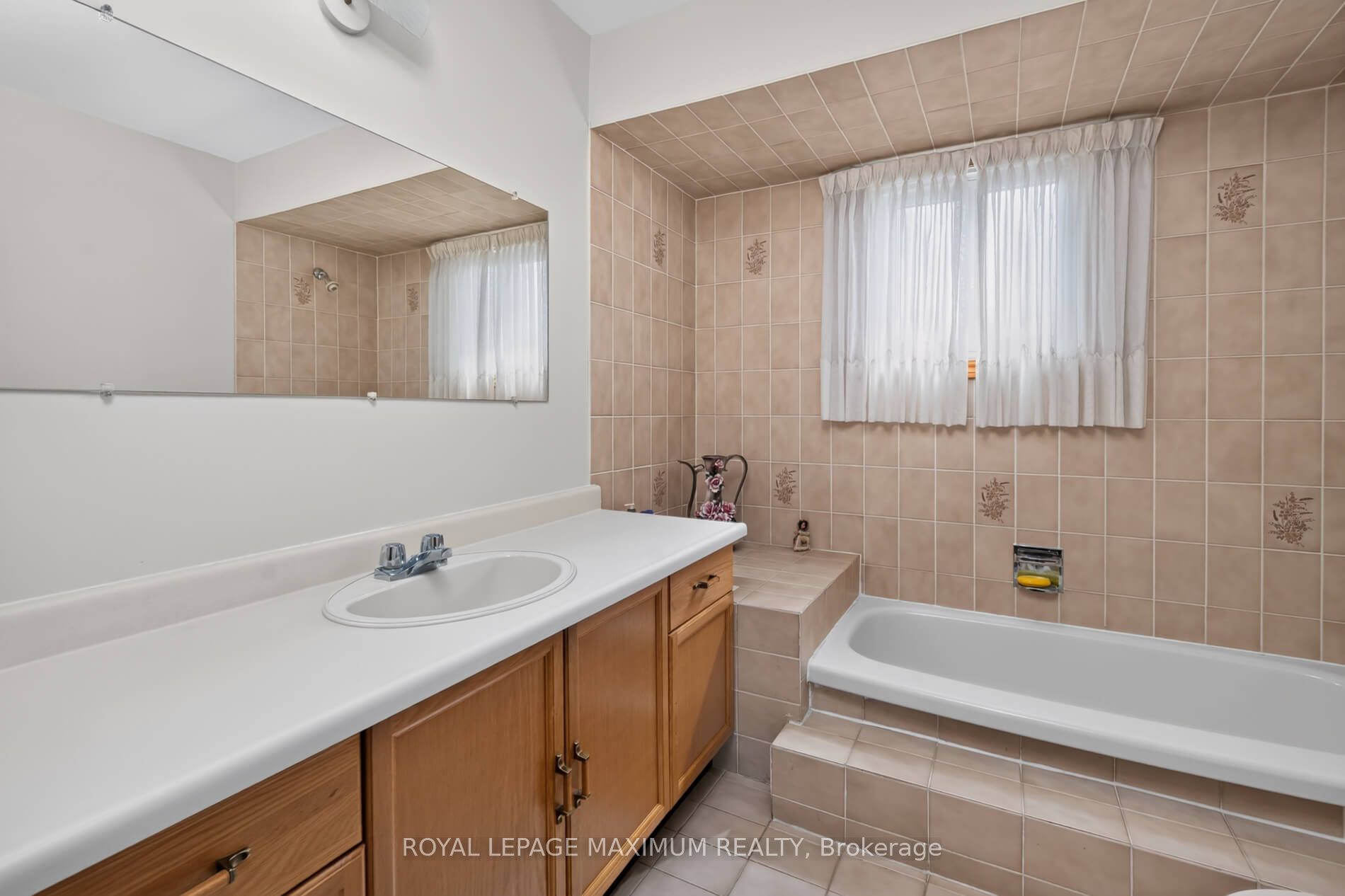 162 Wigwoss Drive Property Photo 18