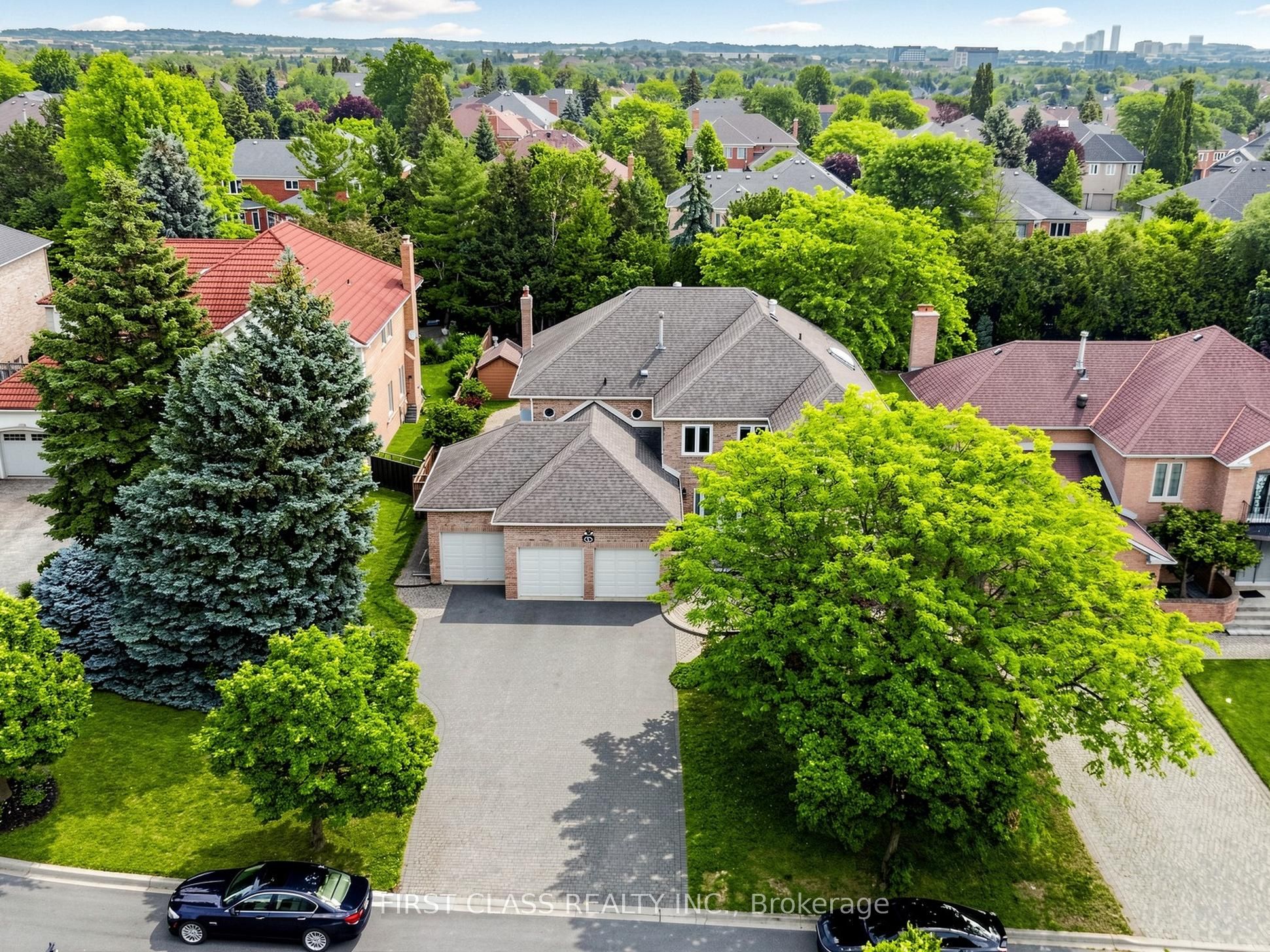 9 Westpoint Court Property Photo 1