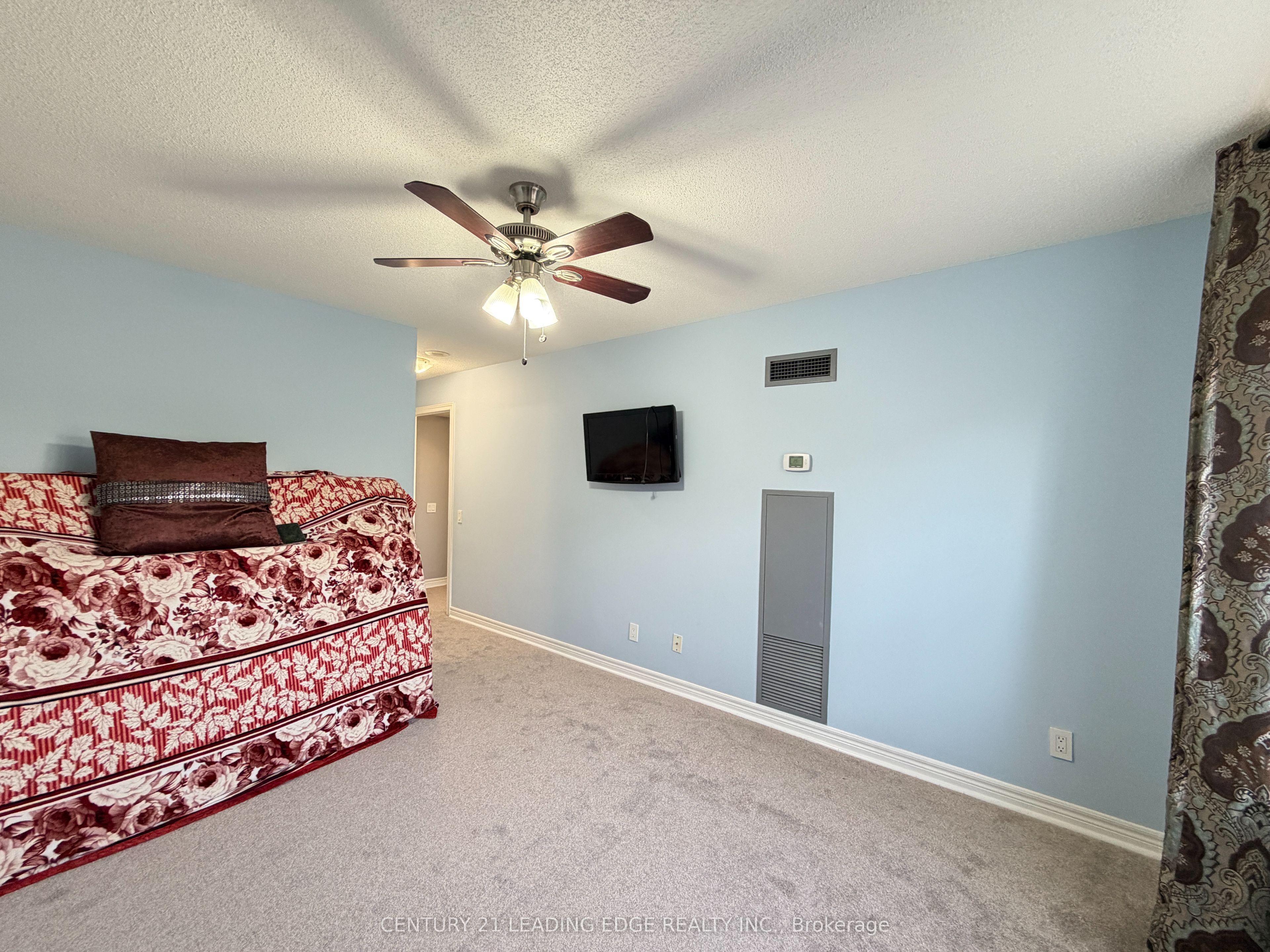 25 Times Avenue 210 Property Photo 29
