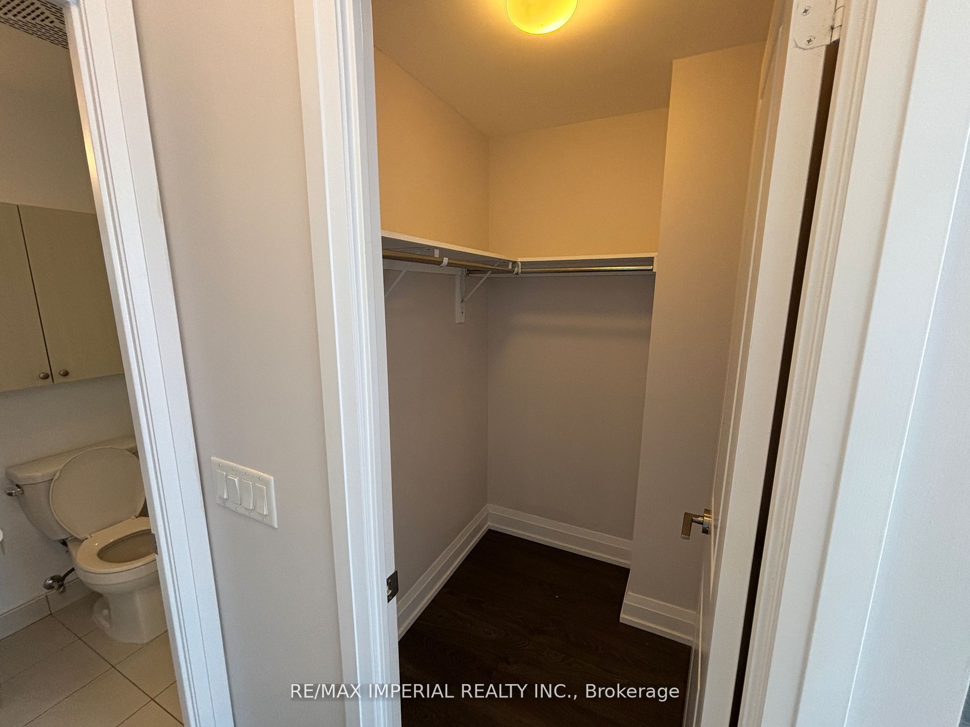 7890 Bathurst Street 2301 Property Photo 10
