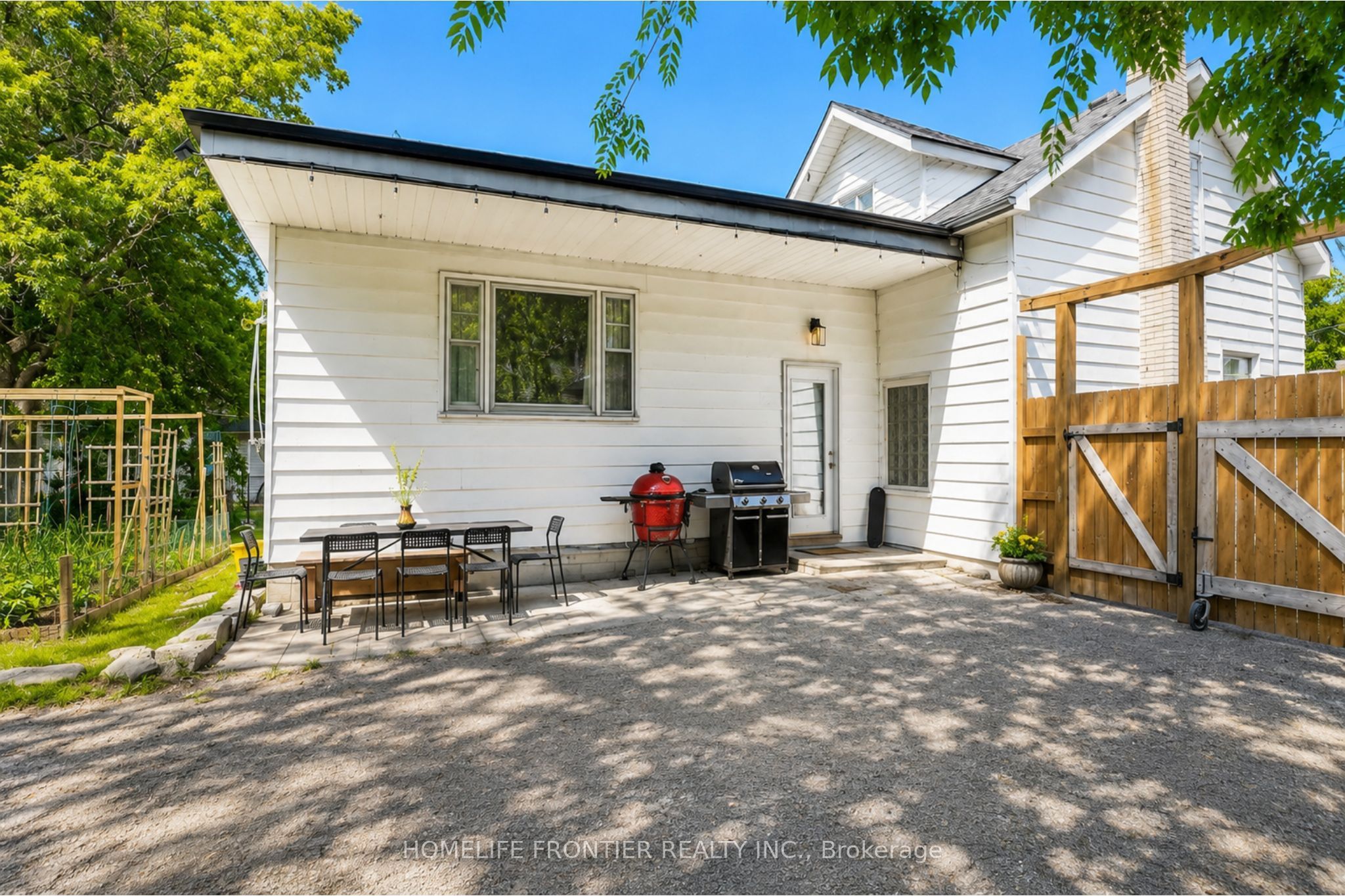 634 Gorham Street Property Photo 22