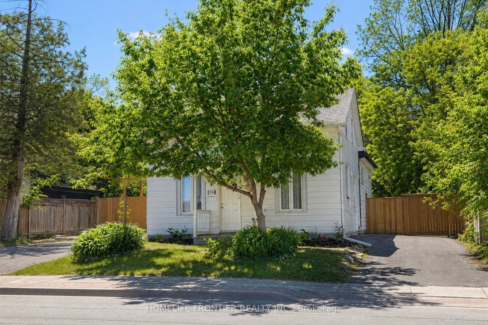 634 Gorham Street Property Photo 27