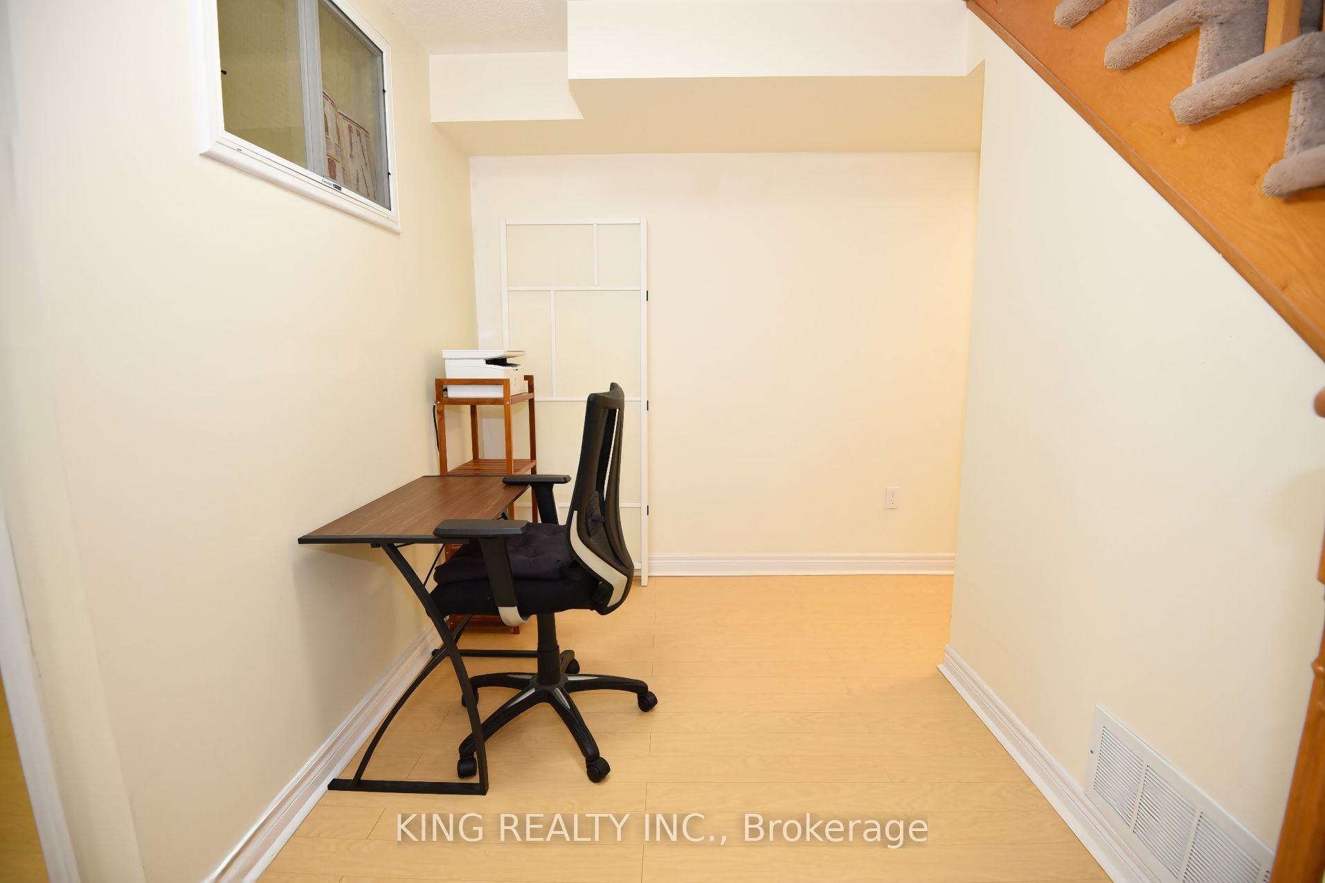 2817 Bur Oak Avenue Property Photo 10