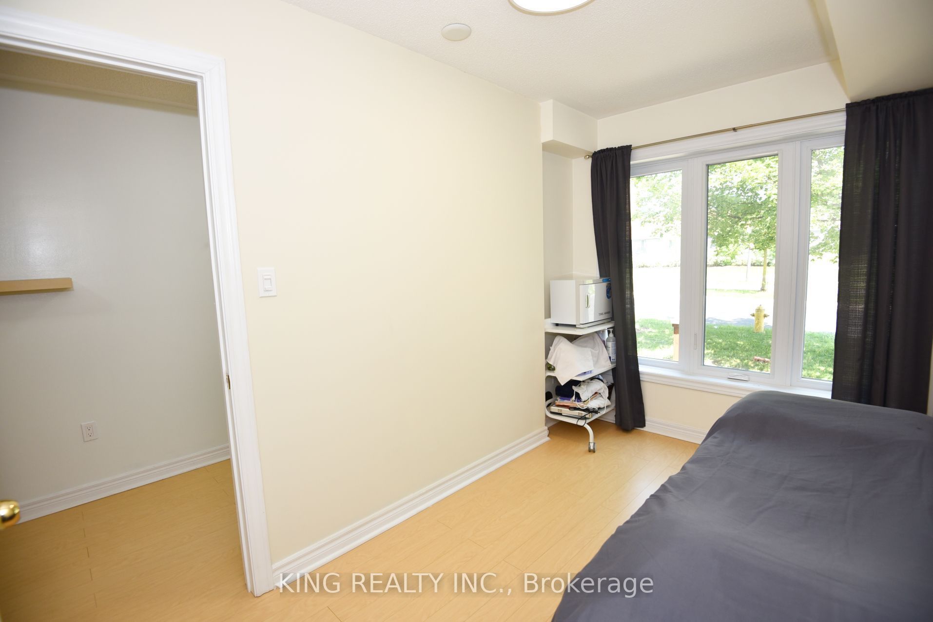2817 Bur Oak Avenue Property Photo 13