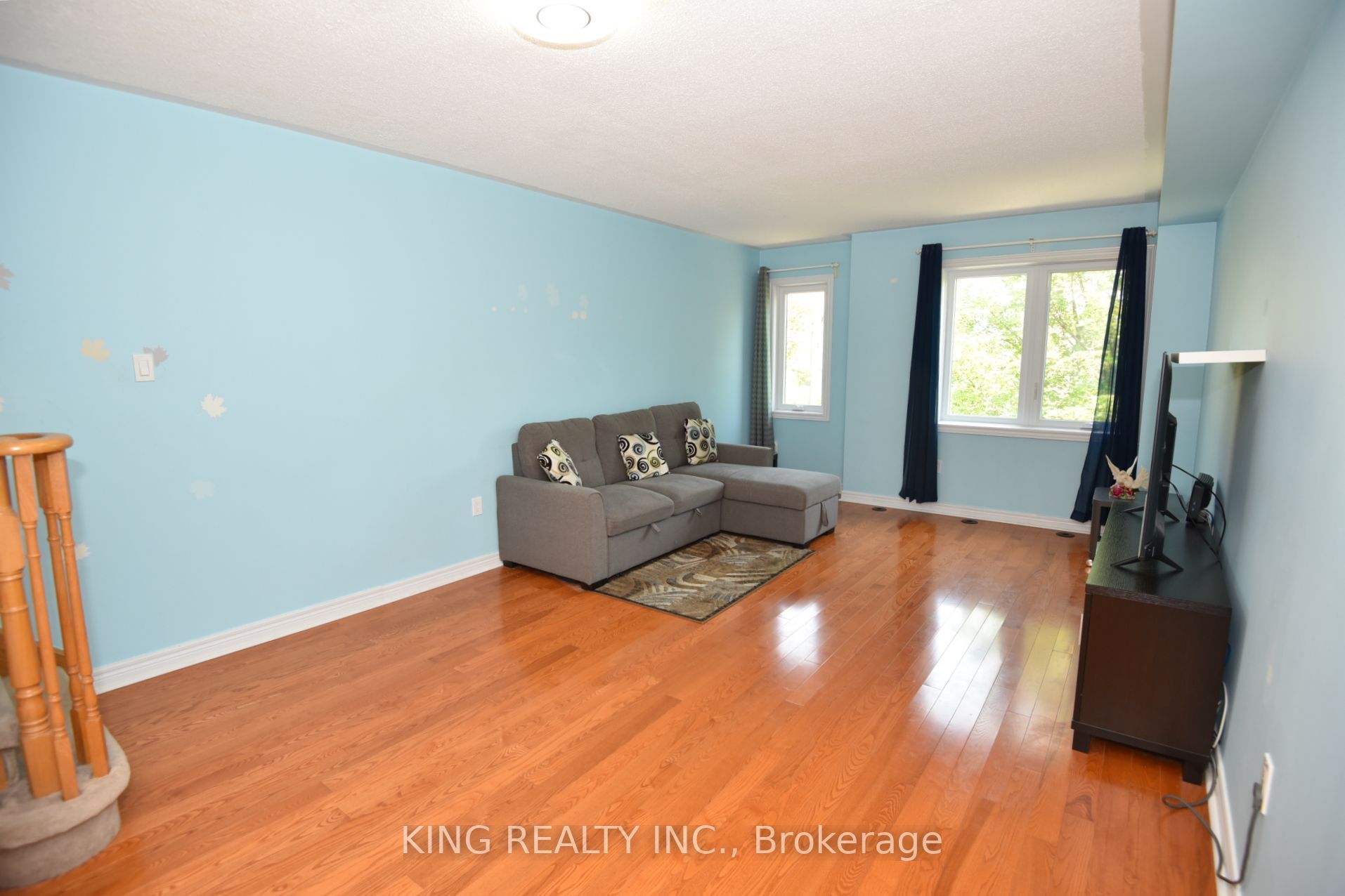 2817 Bur Oak Avenue Property Photo 18