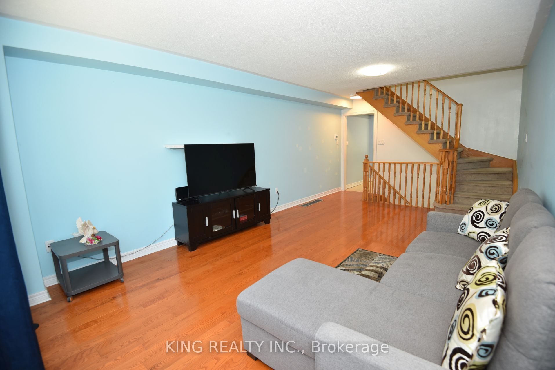 2817 Bur Oak Avenue Property Photo 19