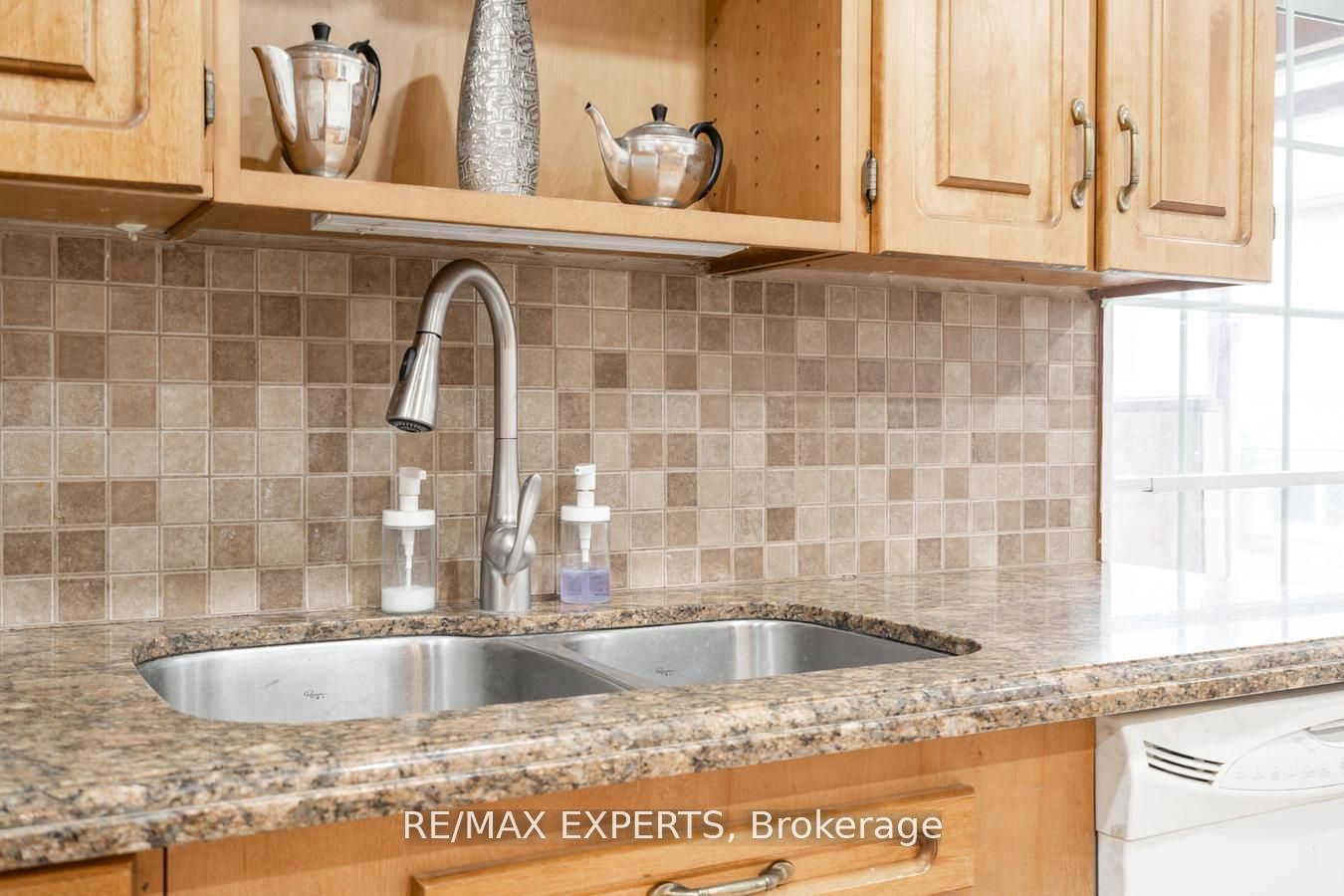 140 Sand Road Property Photo 15