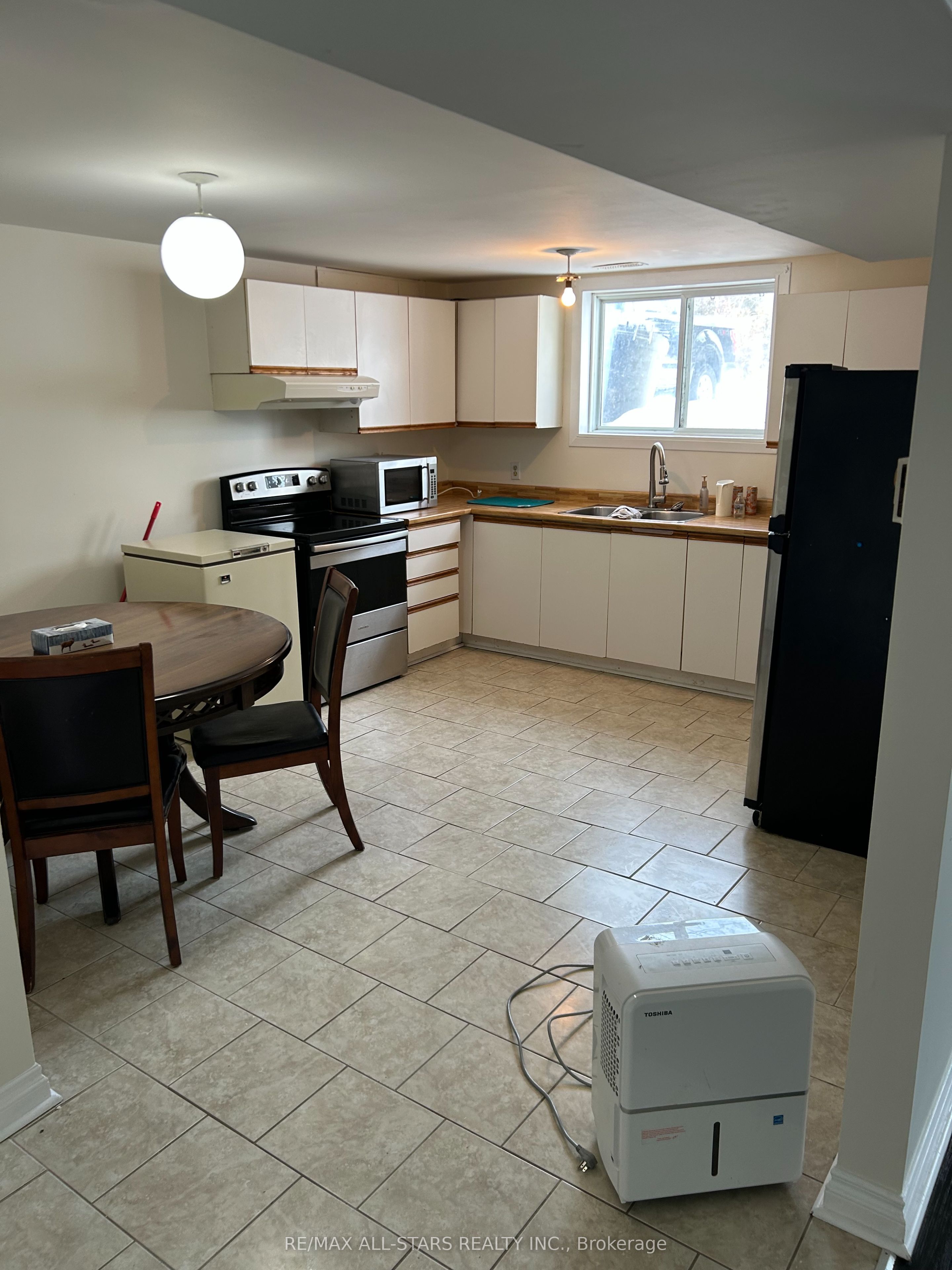 197 Pleasant Boulevard Property Photo 1