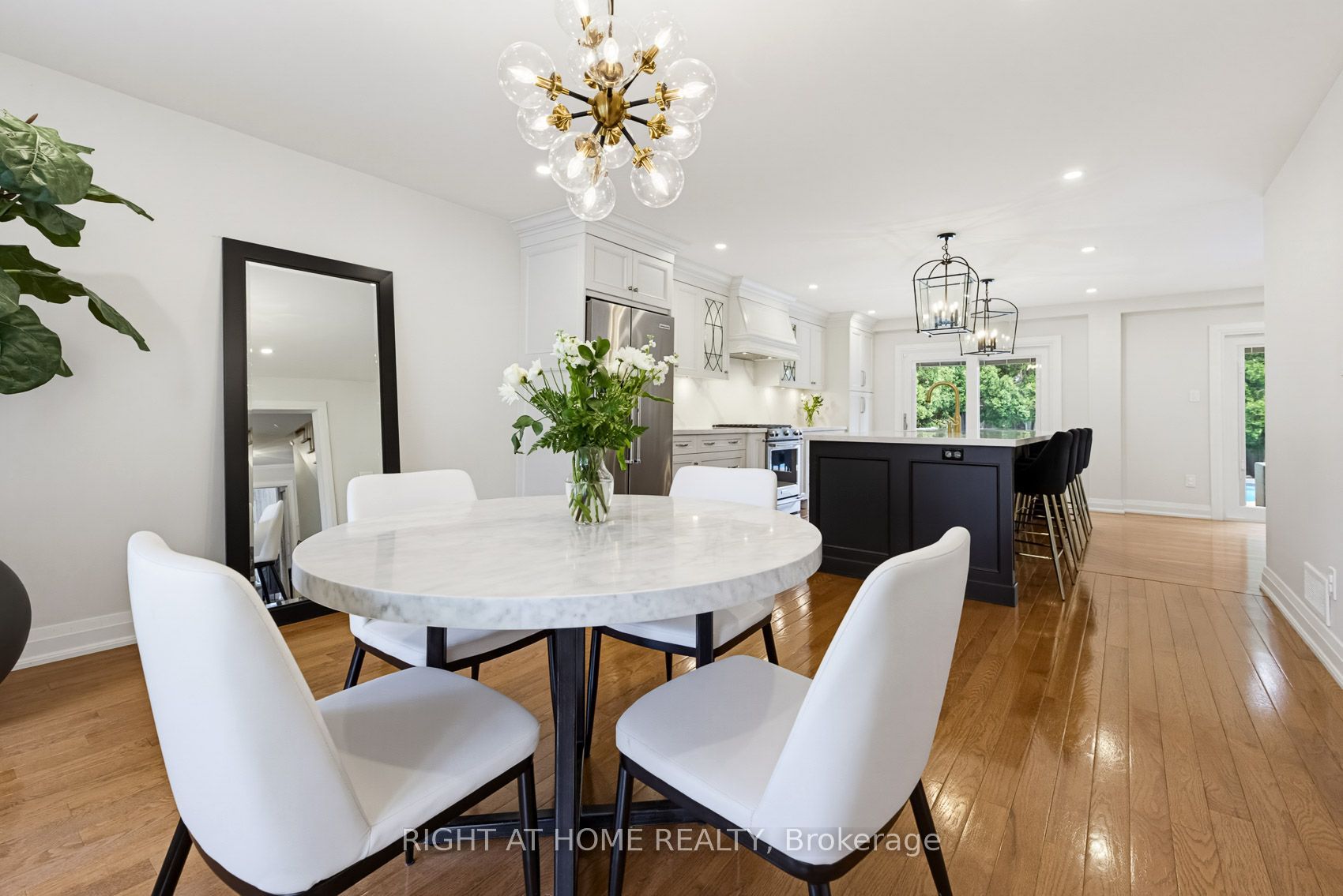 18 Oak Lea Circle Property Photo 8