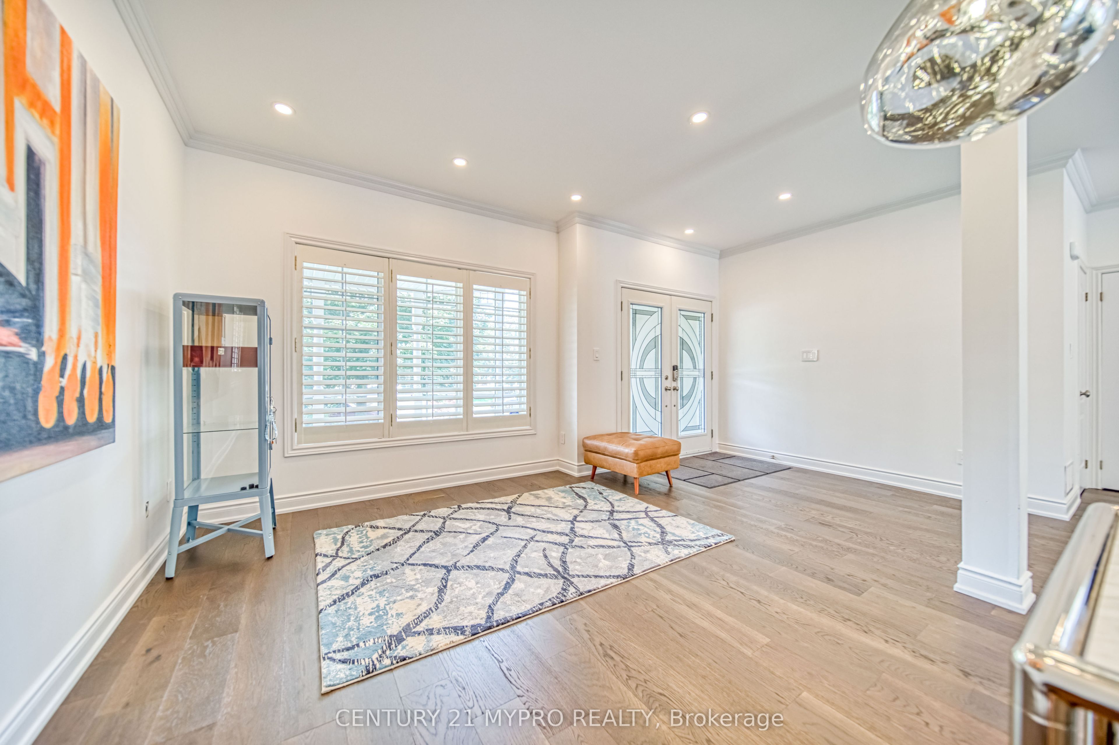 98 Leyburn Avenue Property Photo 7