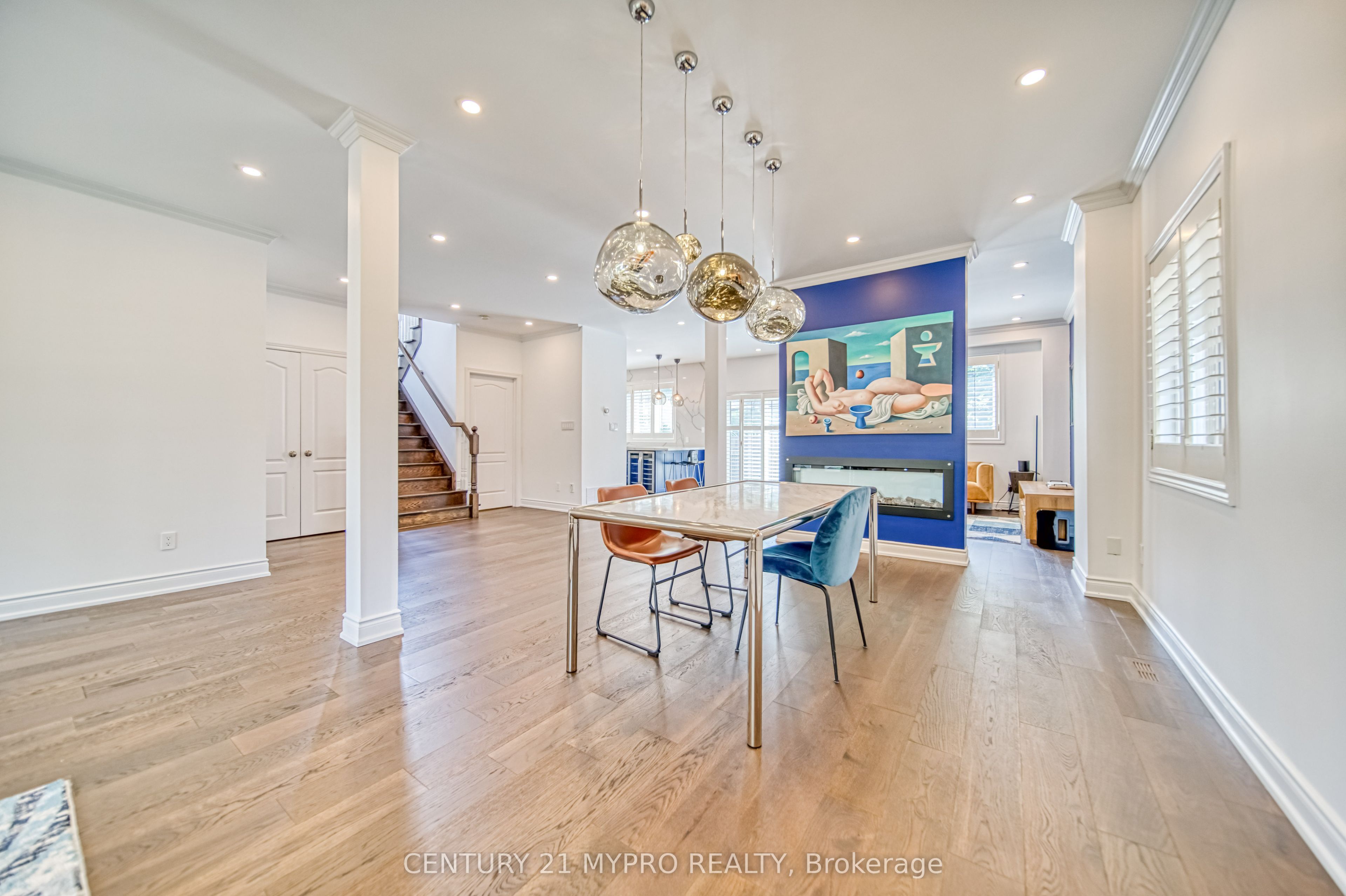98 Leyburn Avenue Property Photo 8