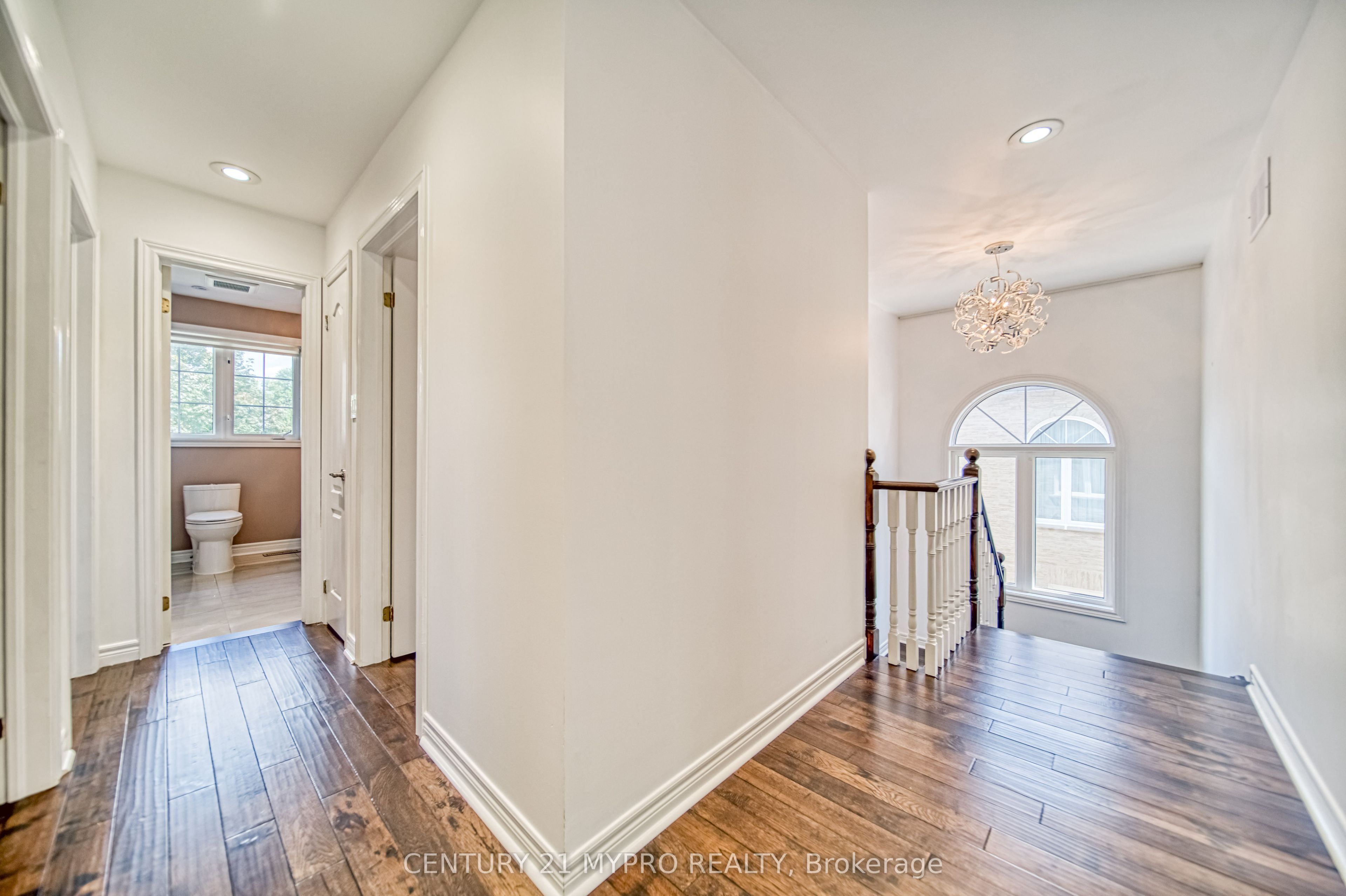 98 Leyburn Avenue Property Photo 18