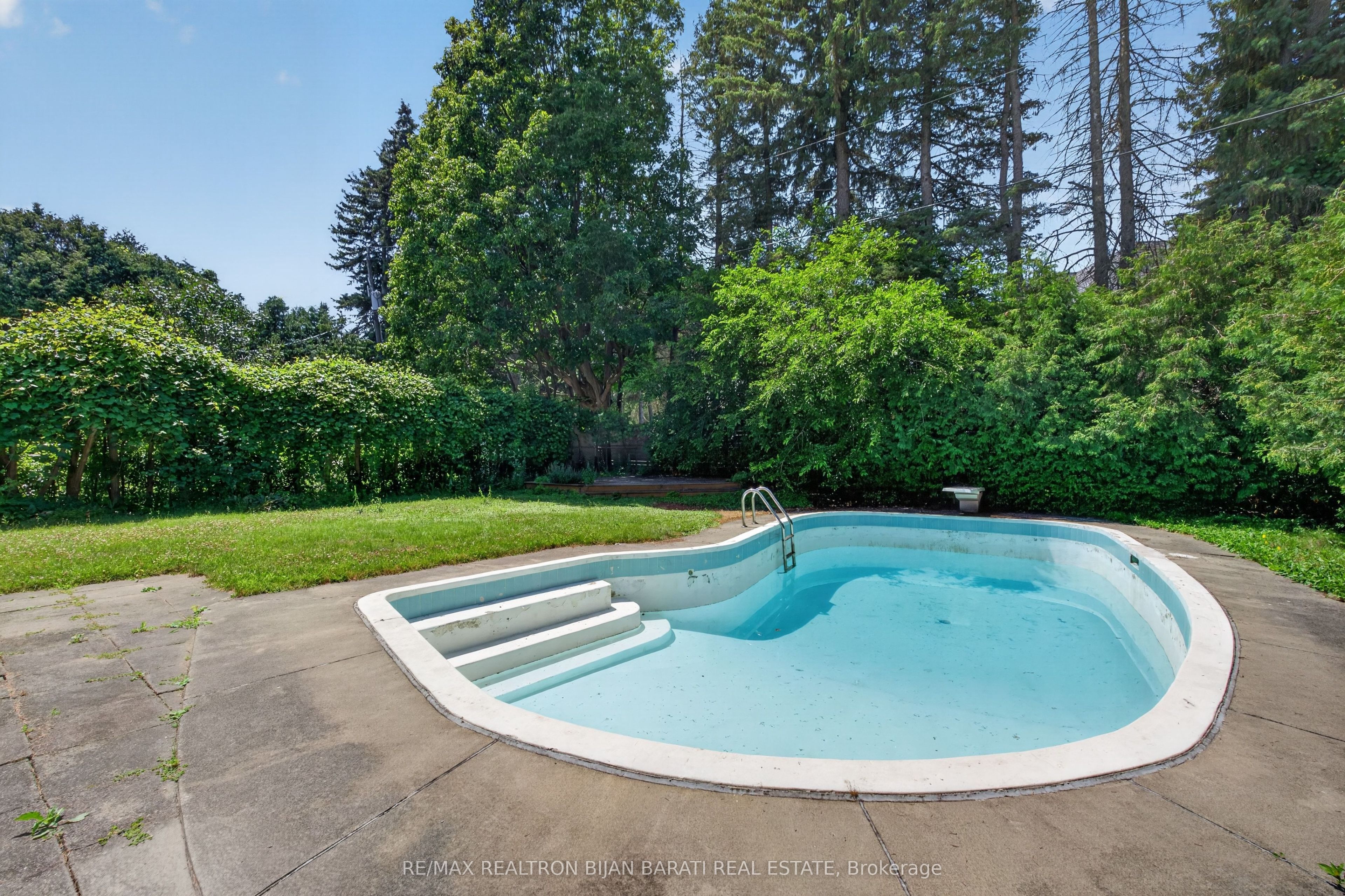 215 Grandview Avenue Property Photo 45