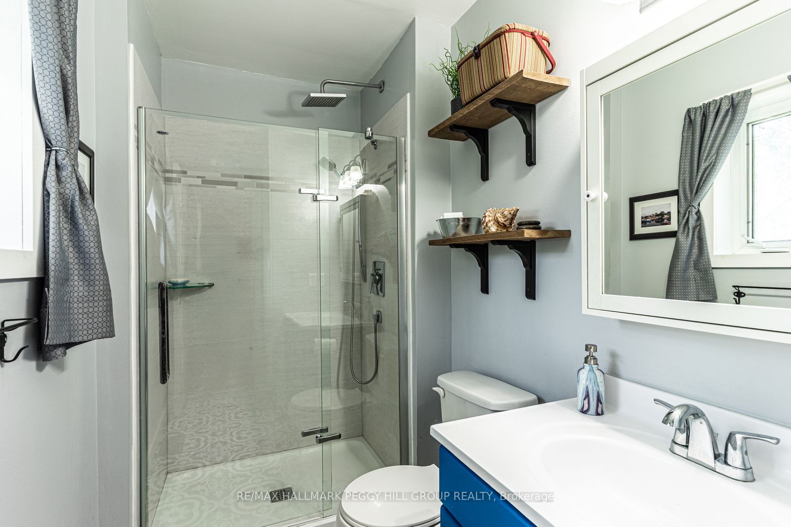 7819 5th Line Property Photo 9