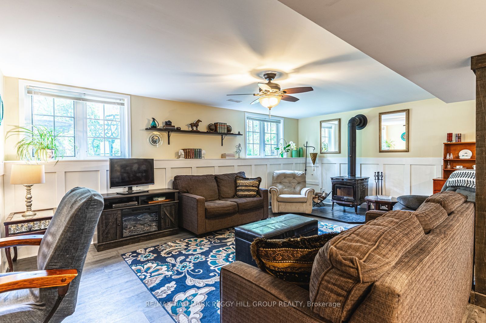 7819 5th Line Property Photo 13