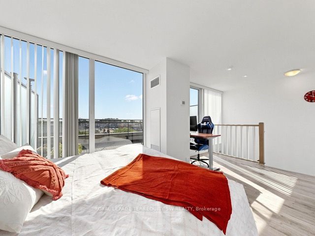 12 Woodstream Boulevard Th114 Property Photo 10