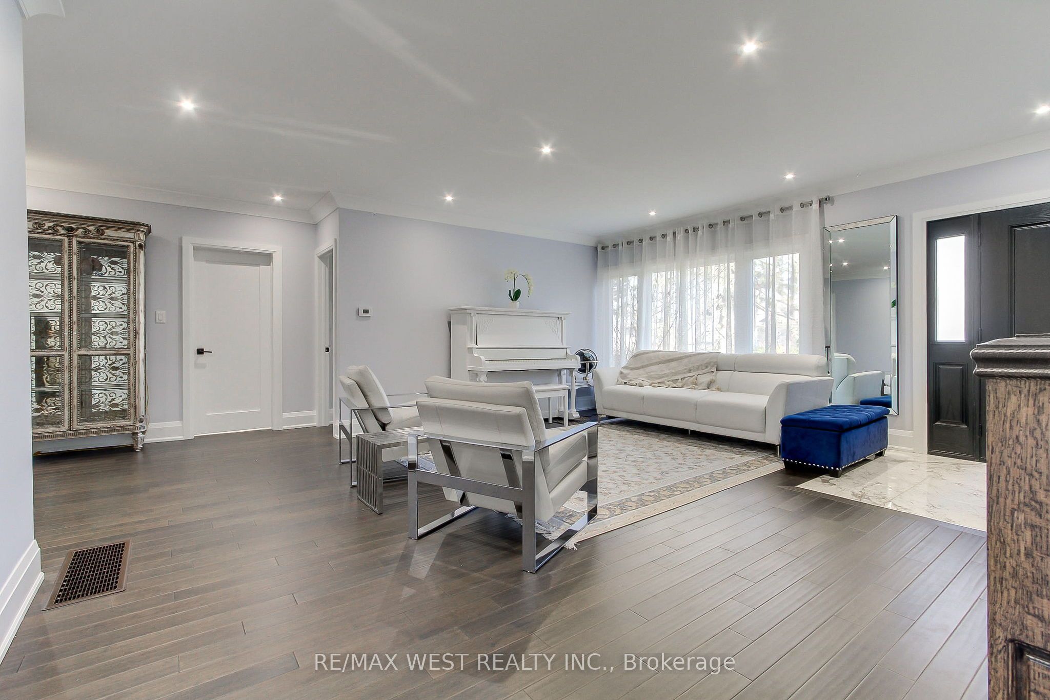 177 Hedge Road Property Photo 7