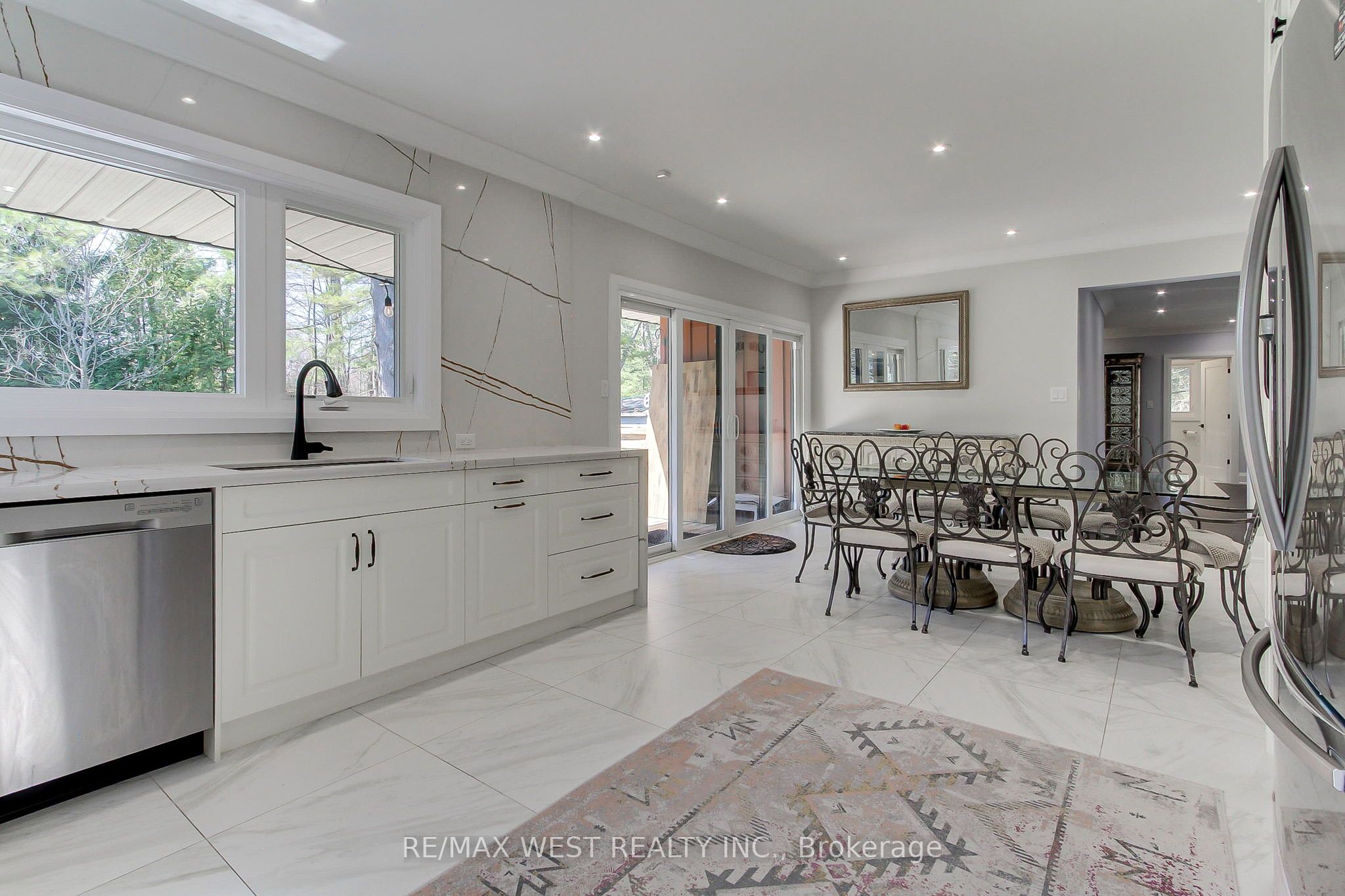177 Hedge Road Property Photo 12