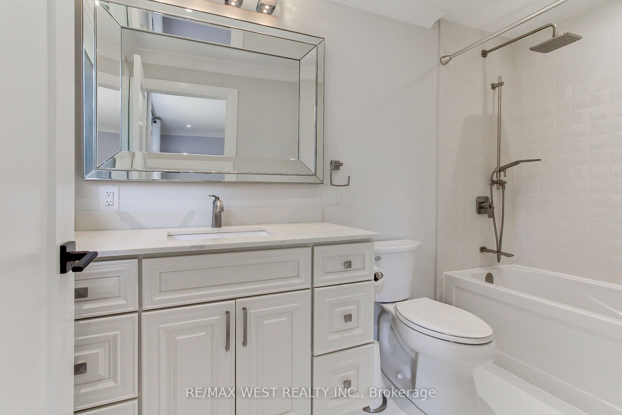 177 Hedge Road Property Photo 14