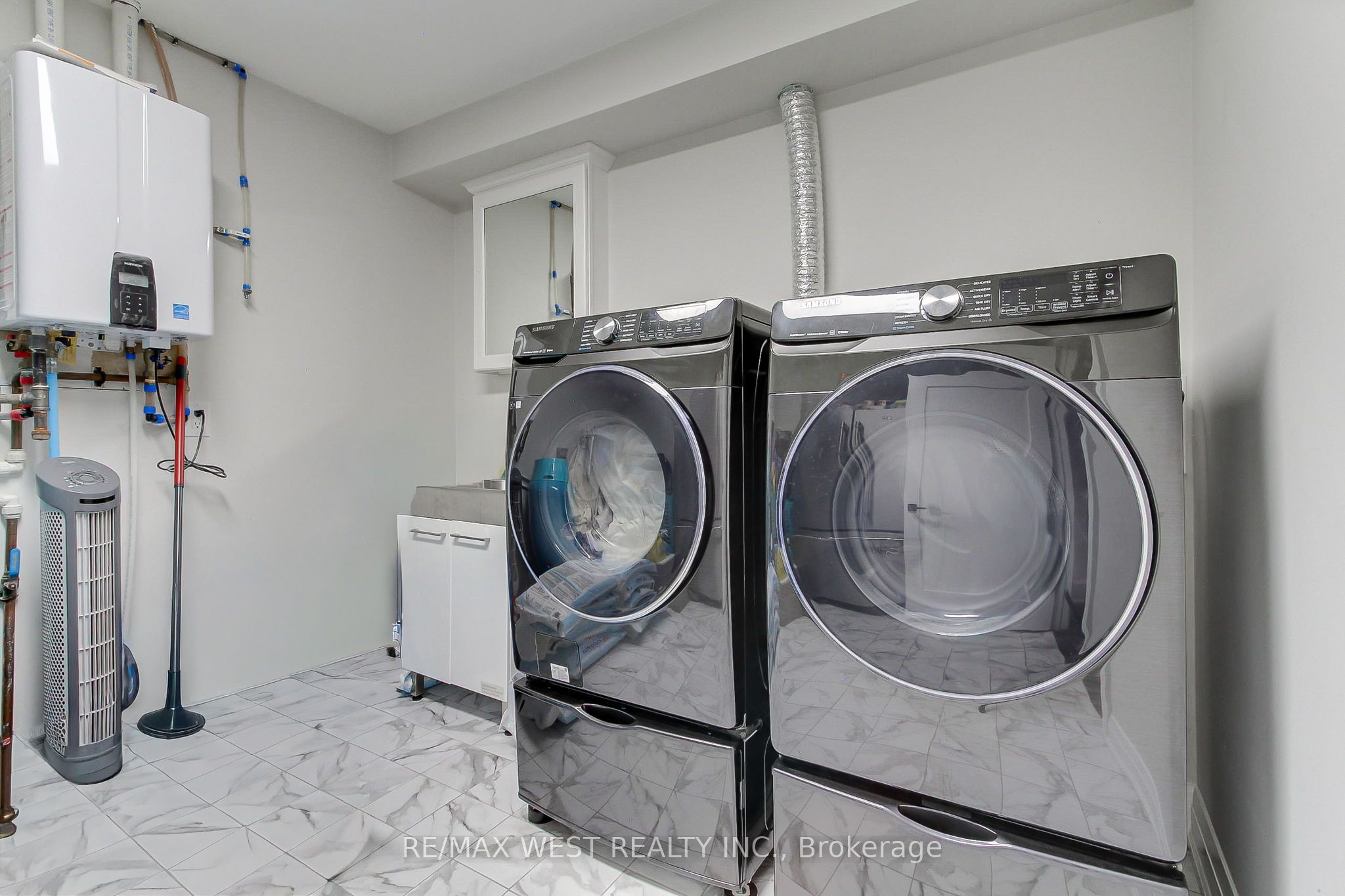 177 Hedge Road Property Photo 29