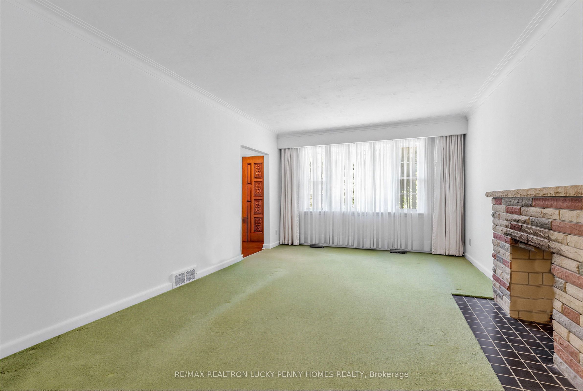 19 Abercorn Road Property Photo 6