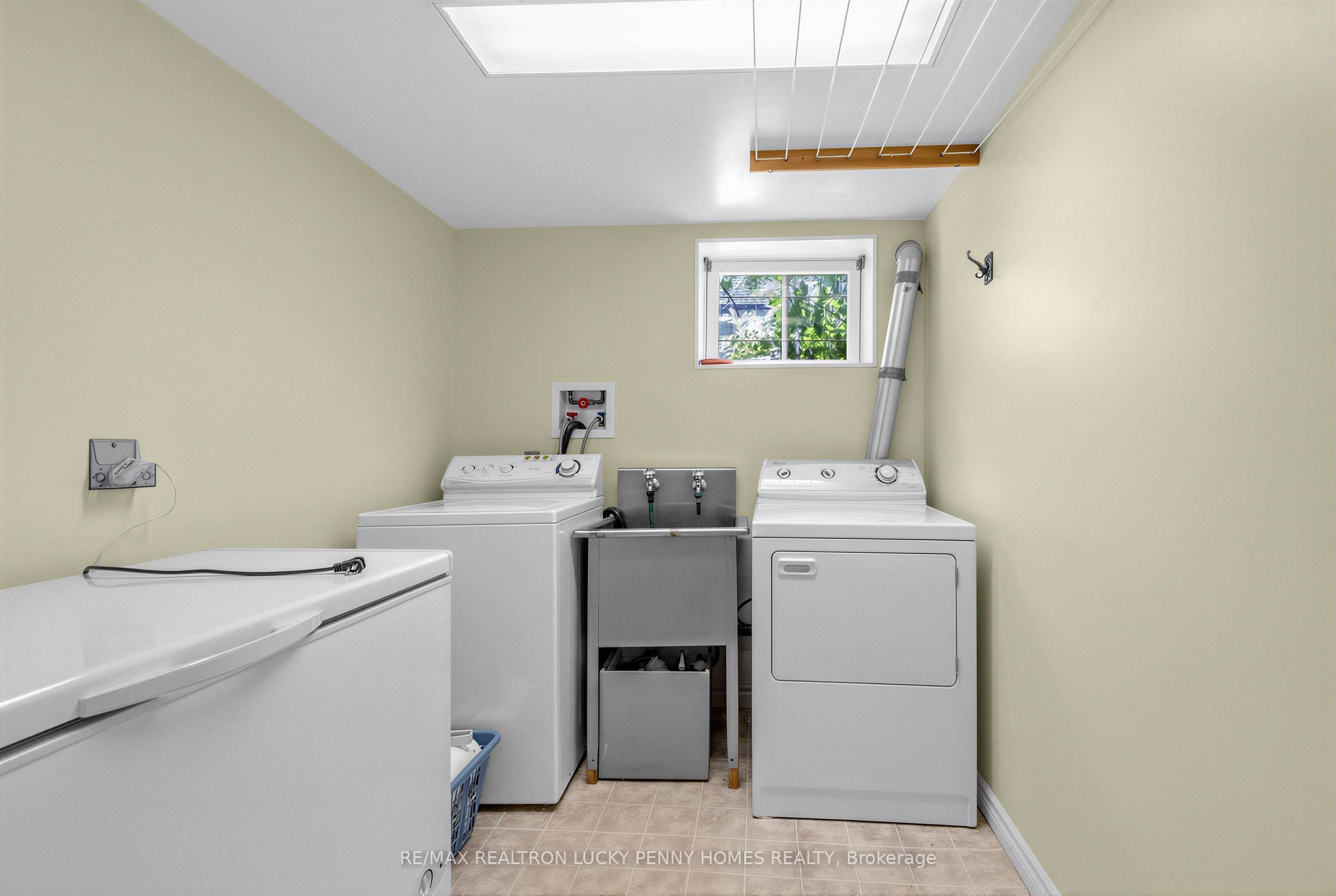 19 Abercorn Road Property Photo 25