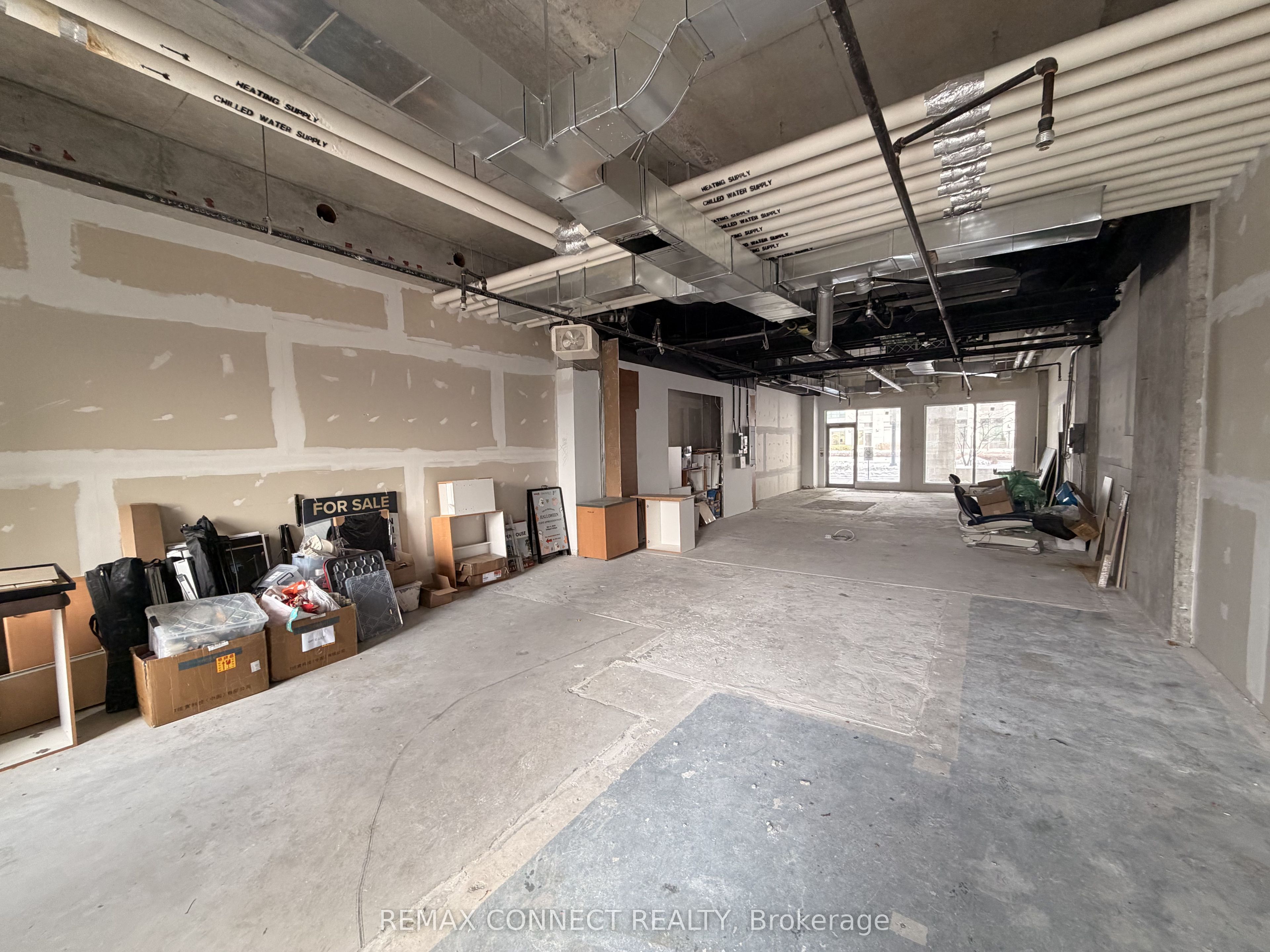60 South Town Centre Boulevard E Property Photo 5