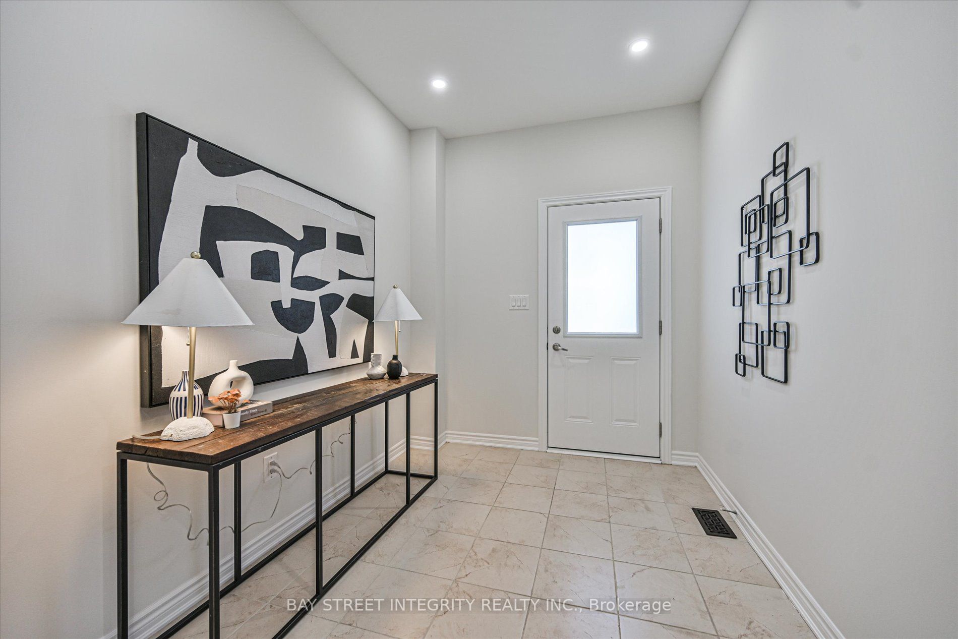 23 Chicago Lane Property Photo 4