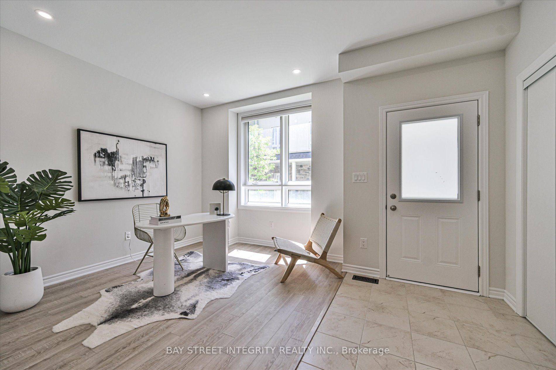 23 Chicago Lane Property Photo 6