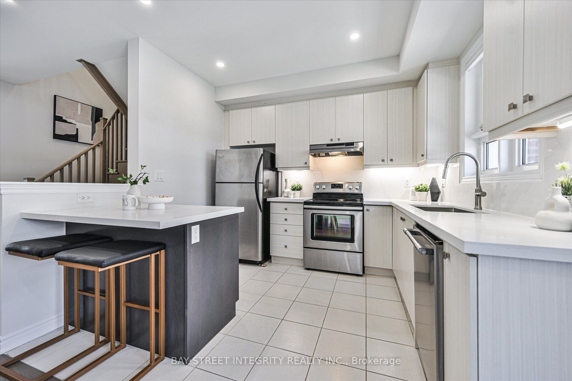 23 Chicago Lane Property Photo 15