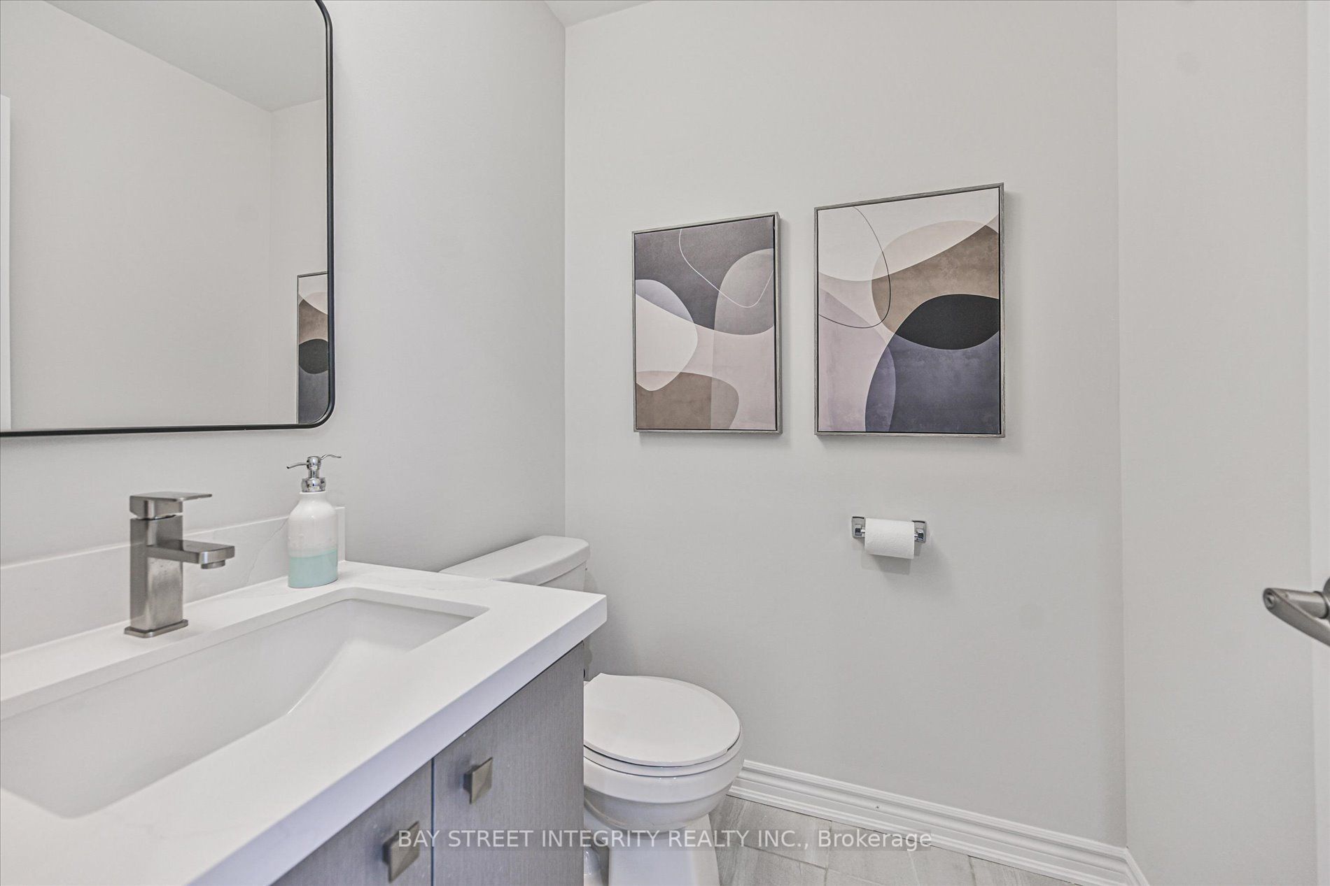 23 Chicago Lane Property Photo 17