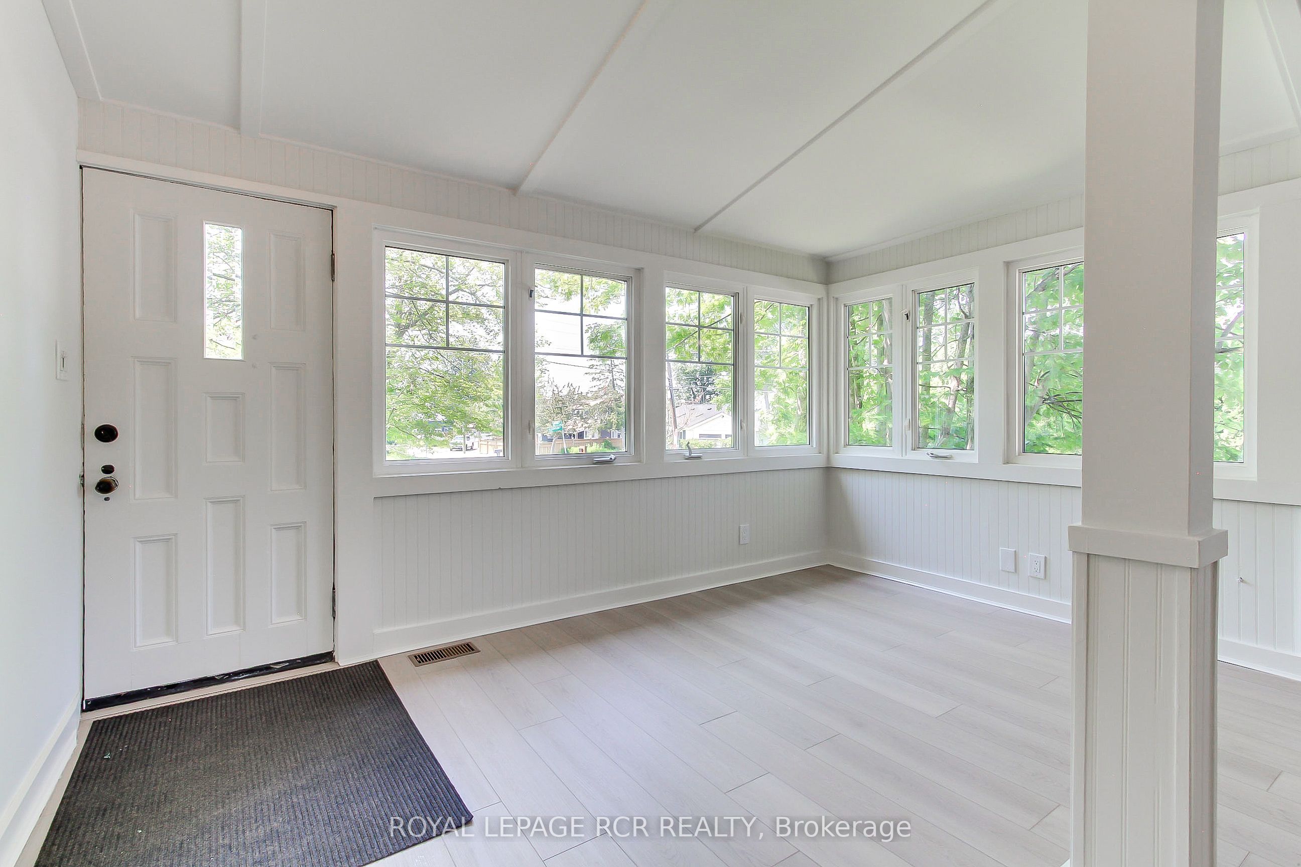 3967 Algonquin Avenue Property Photo 6