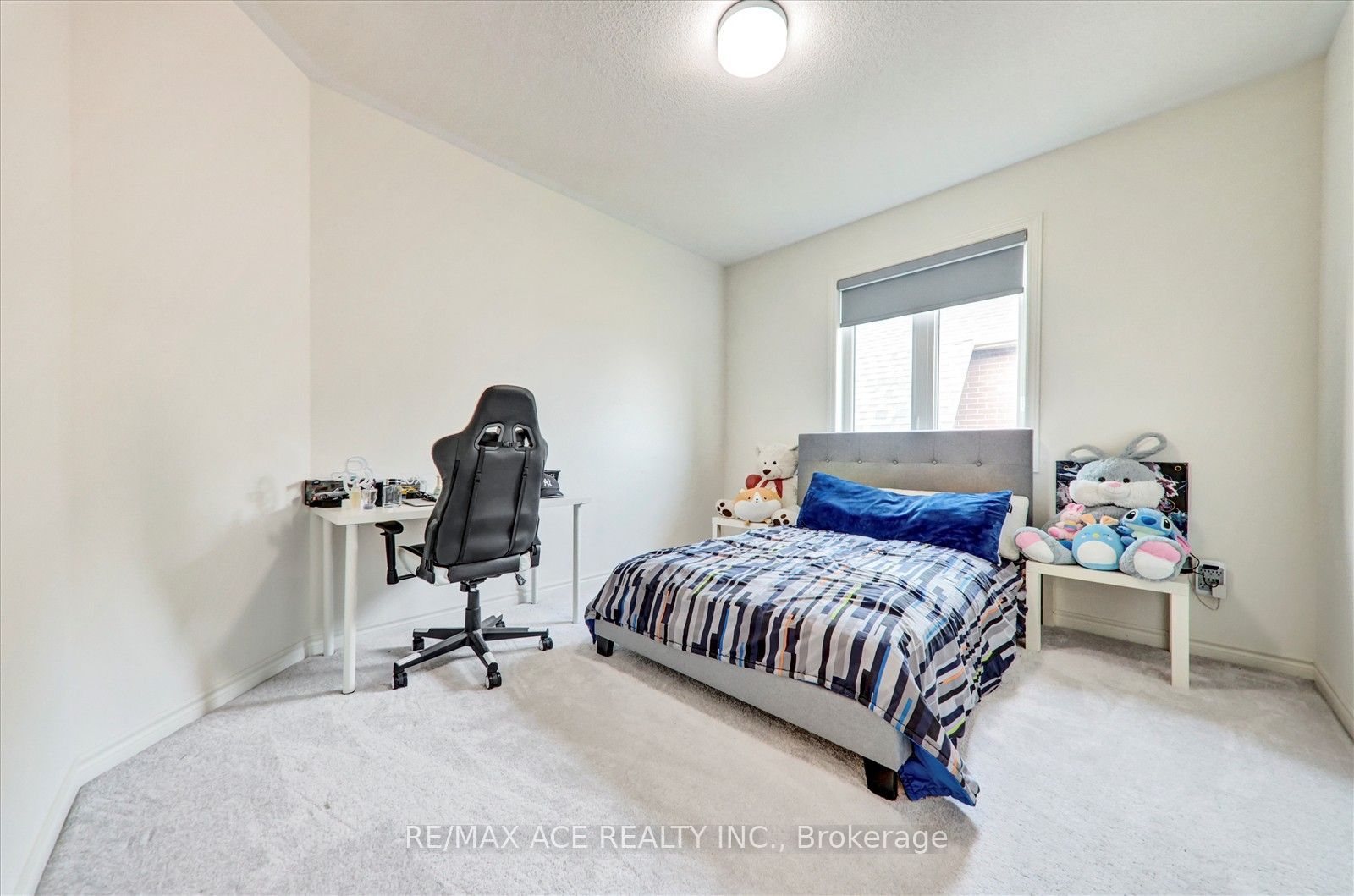 4 Emerald Grove Property Photo 32