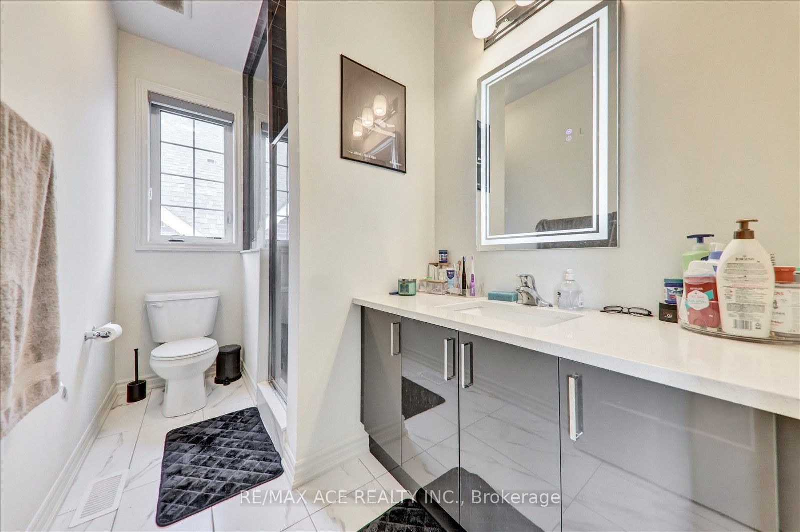 4 Emerald Grove Property Photo 36