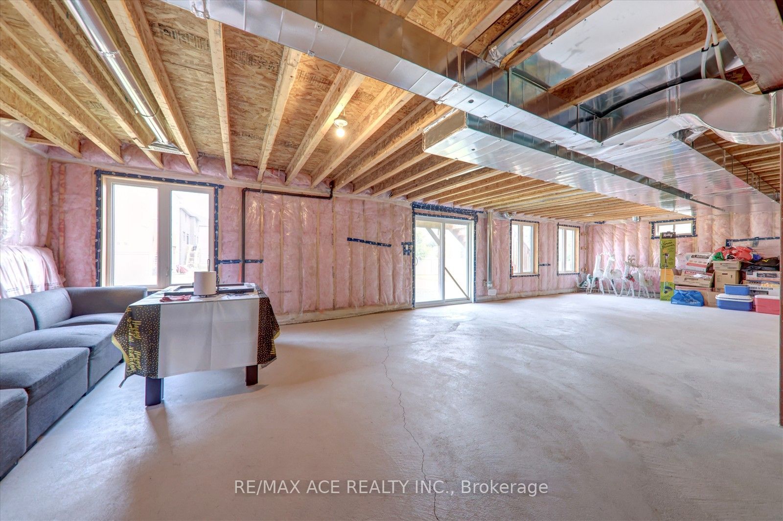 4 Emerald Grove Property Photo 44